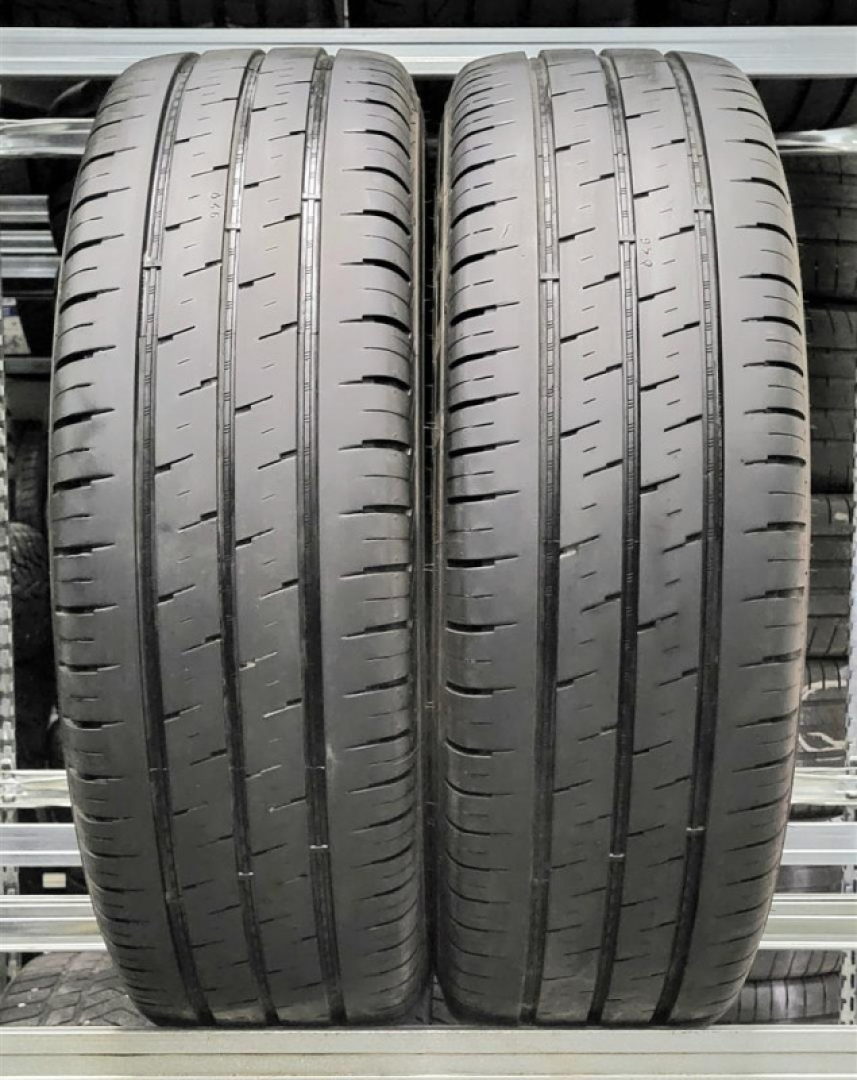 Nokian Hakka Van 225/75R16C 121/120 R