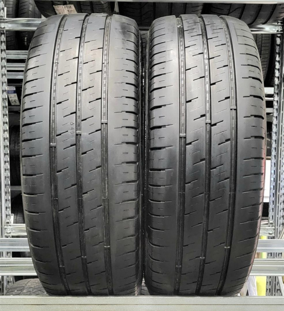 Nokian Hakka Van 215/65R15C 104/102 T Suverehvid