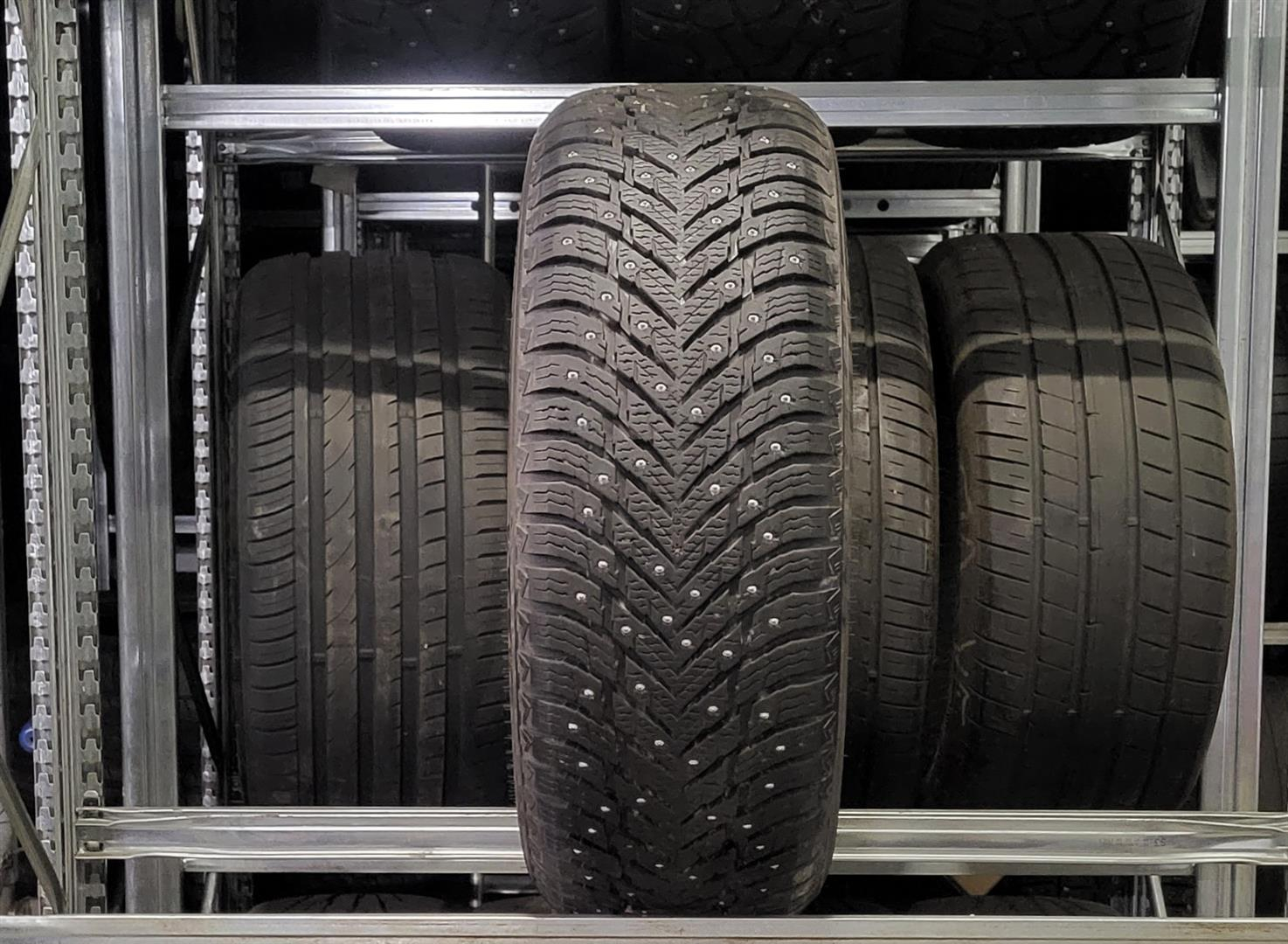Nokian Hakkapeliitta 10 SUV 235/55R18 104 T