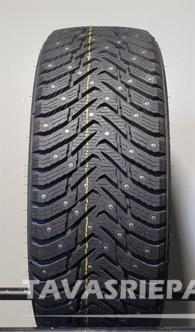 Nokian Hakkapeliitta 8 225/55R16 99 T