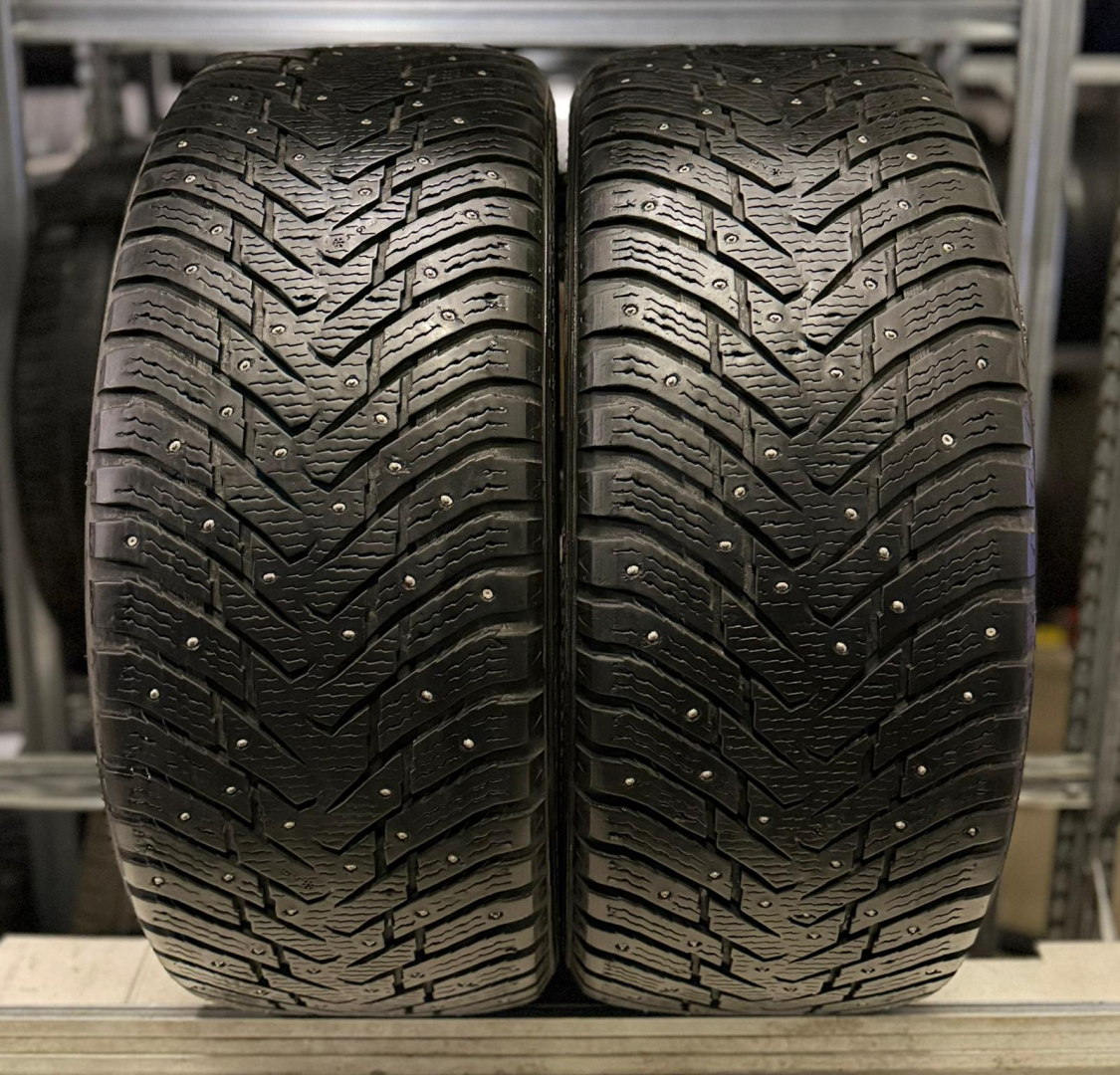 Nokian Hakkapeliitta 8 SUV 275/40R21 107 T Studded tires
