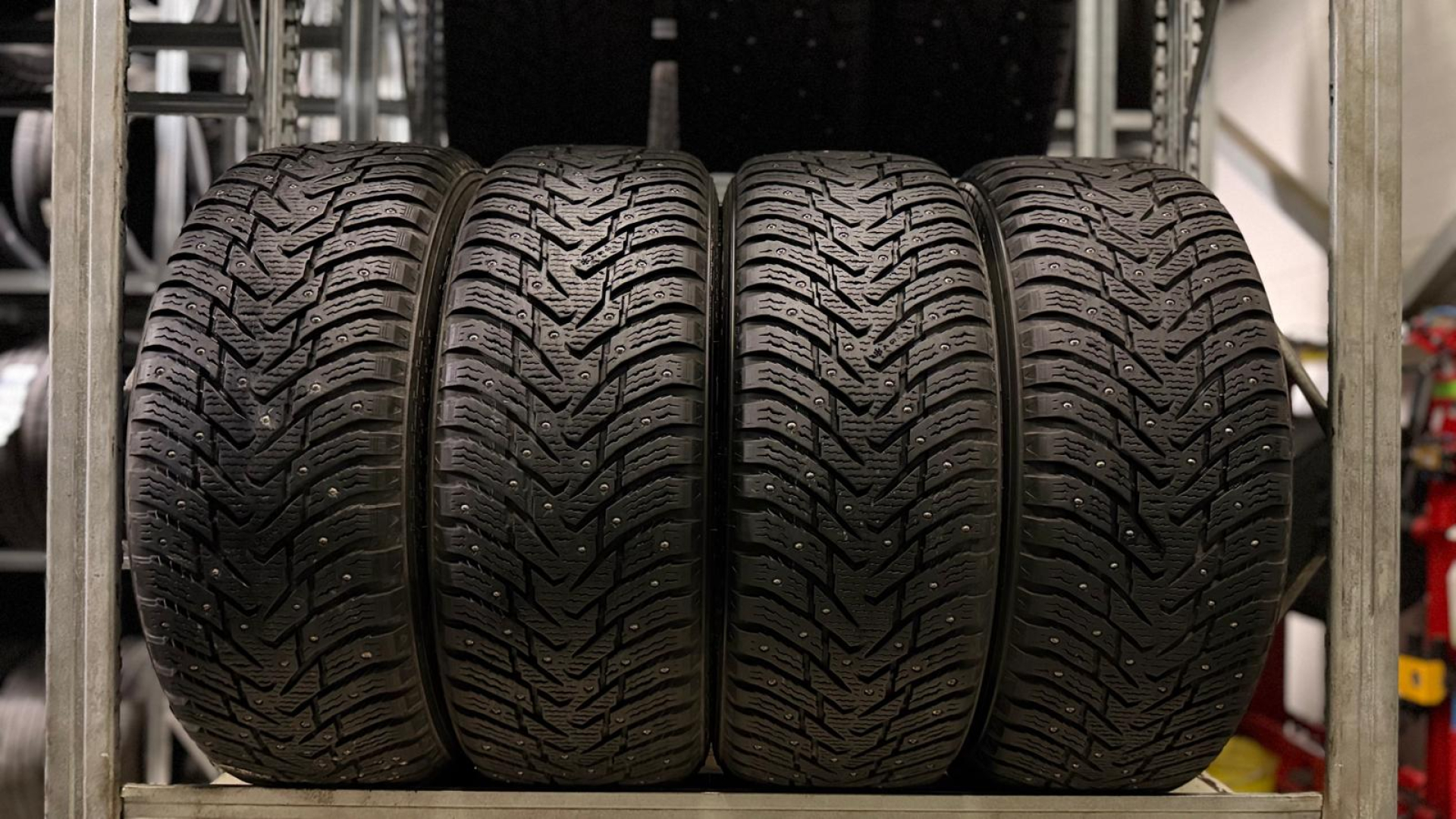 Nokian Hakkapeliitta 8 SUV 225/65R17 106 T