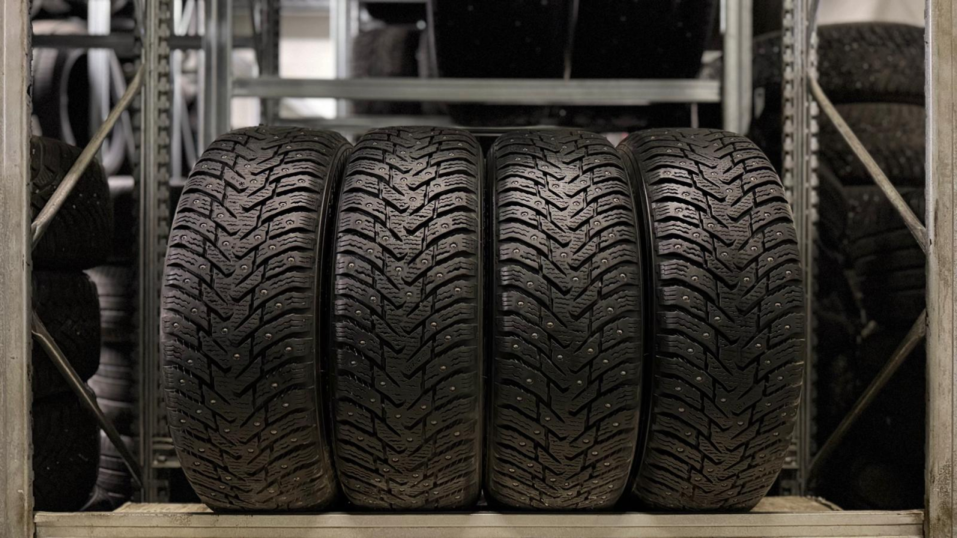 Nokian Hakkapeliitta 8 185/60R15 88 T