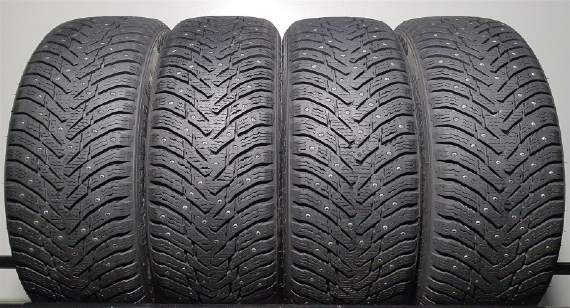 Nokian Hakkapeliitta 8 225/55R17 101 T Naastrehvid