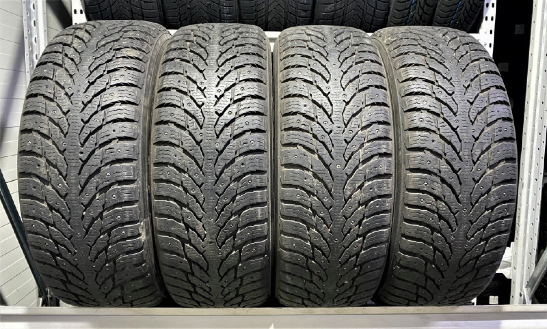 Nokian Hakkapeliitta 9 SUV 225/60R18 104T Studded