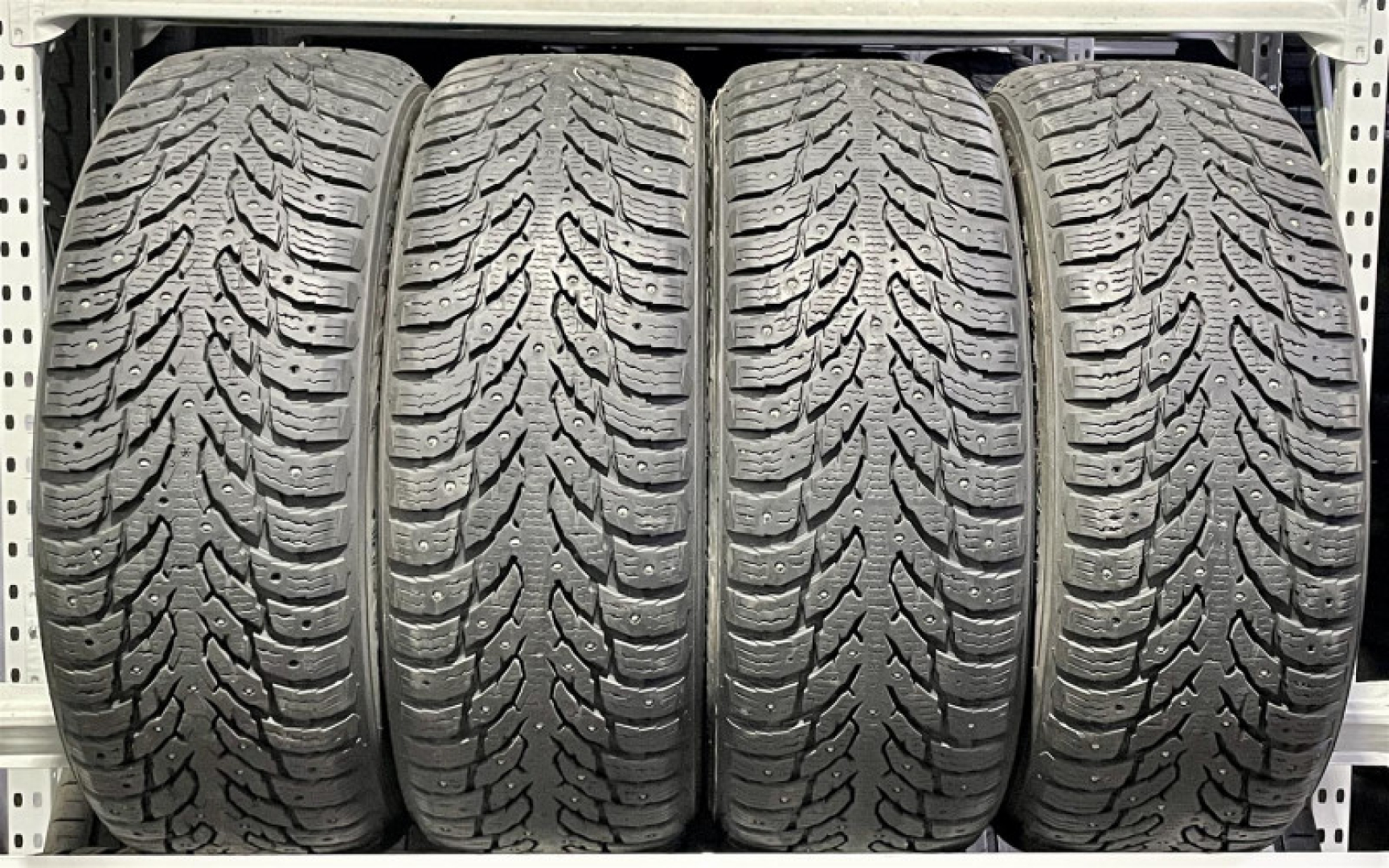 Nokian Hakkapeliitta 9 SUV 215/55R18 99 T