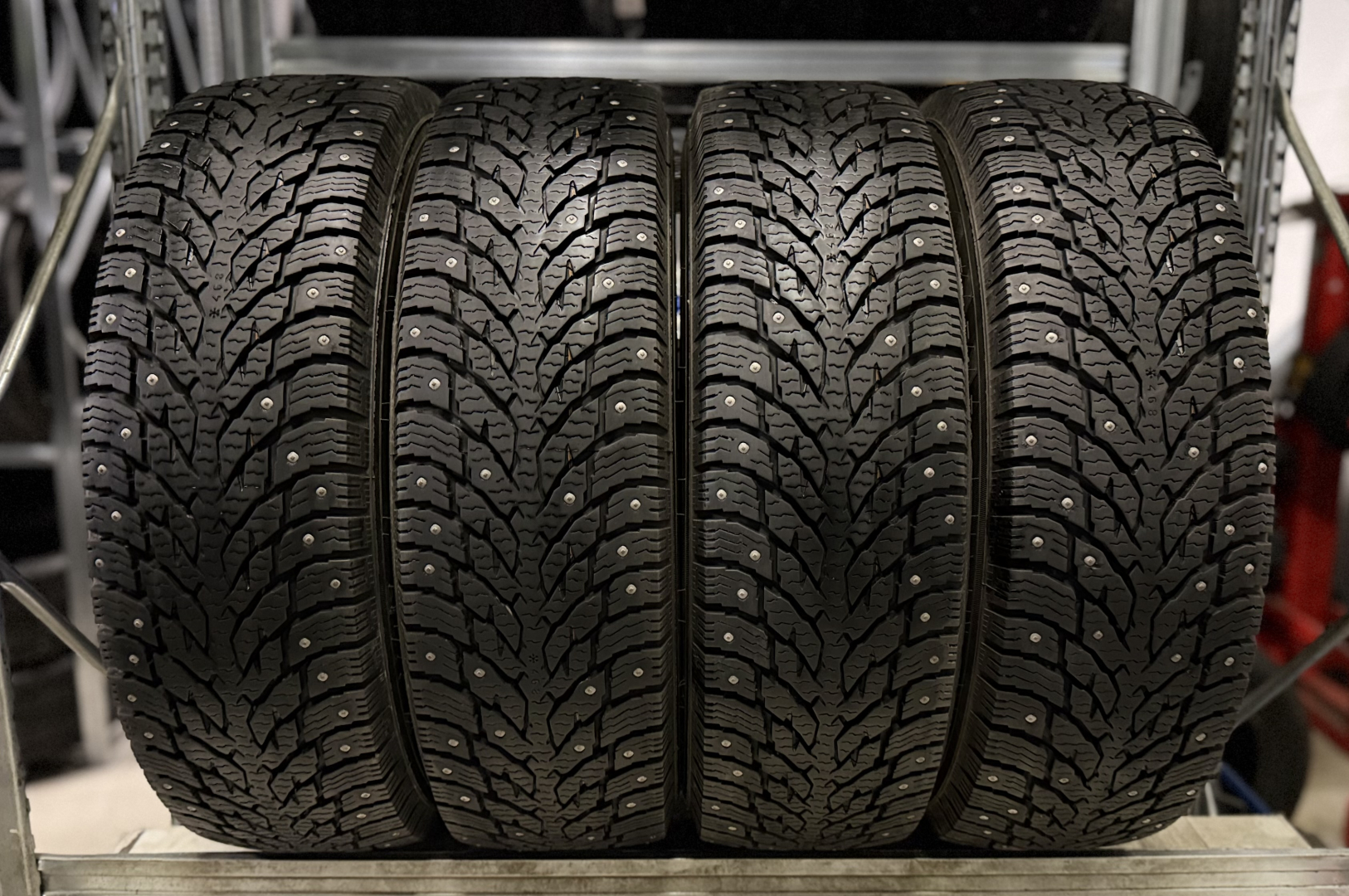 Nokian Hakkapeliitta C4 205/75R16C 113/111 R