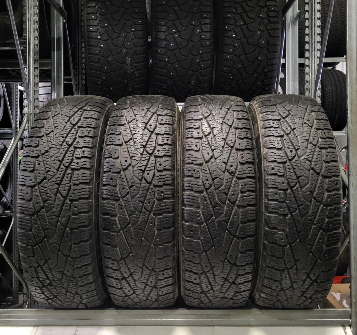 Nokian Hakkapeliitta Lt2 245/75R16 120/116 Q Friction tires