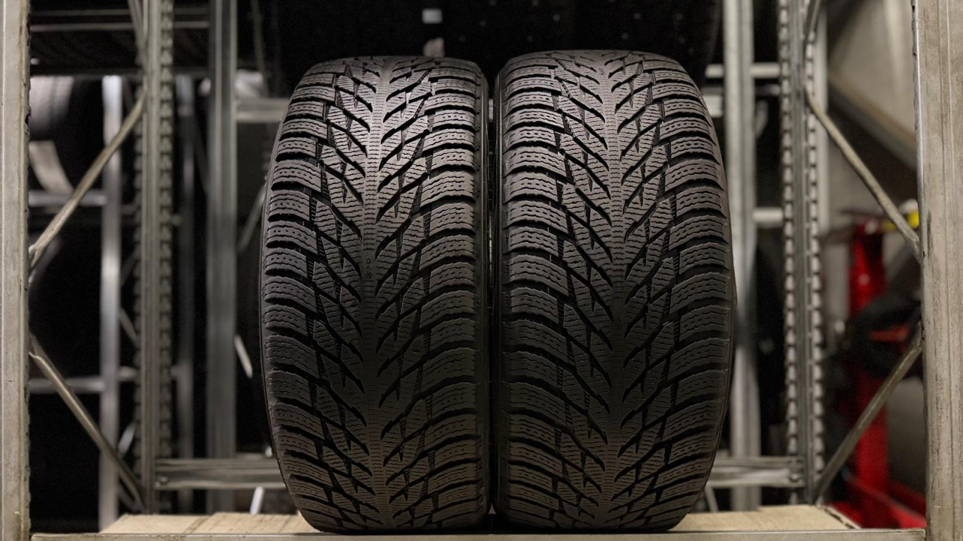 Nokian Hakkapeliitta R3 SUV 235/50R20 104 T Lamellrehvid