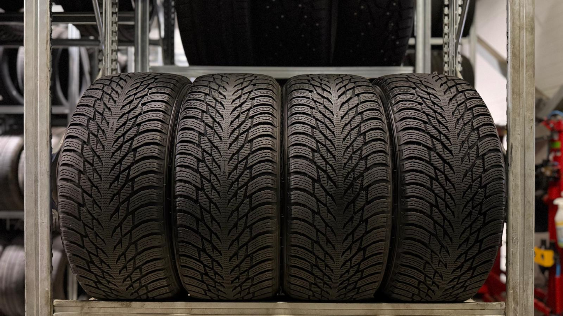Nokian Hakkapeliitta R3 245/45R19 102 T