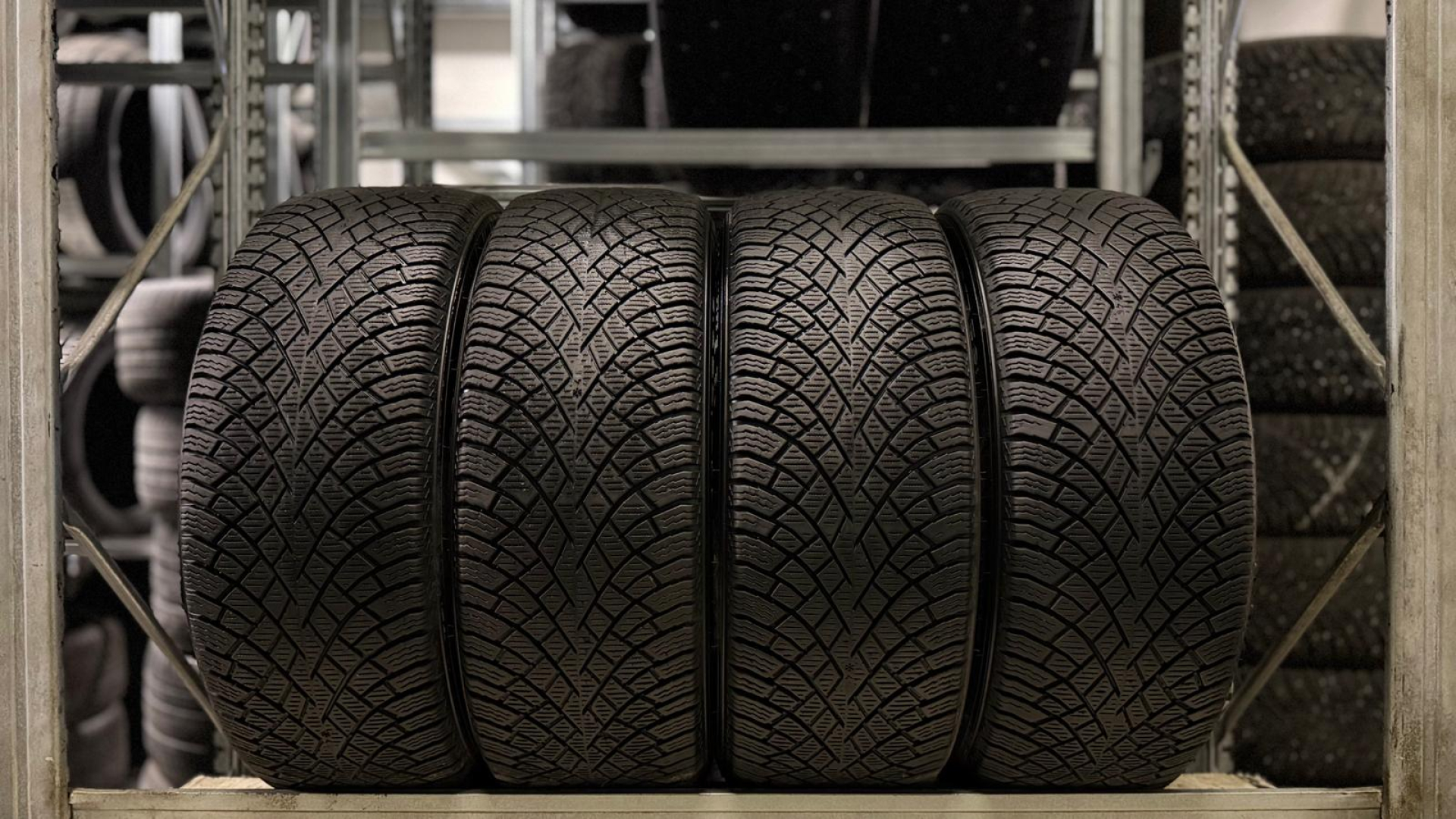 Nokian Hakkapeliitta R5 205/55R16 94 R Lamellrehvid