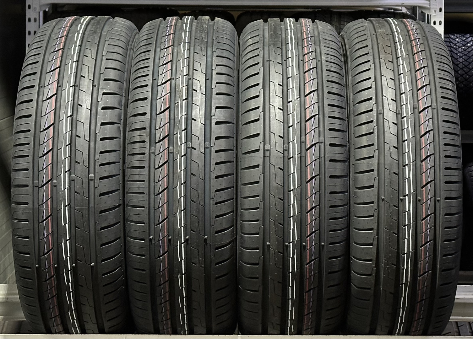 MATADOR Hectorra 5 215/60R17 96 H Suverehvid