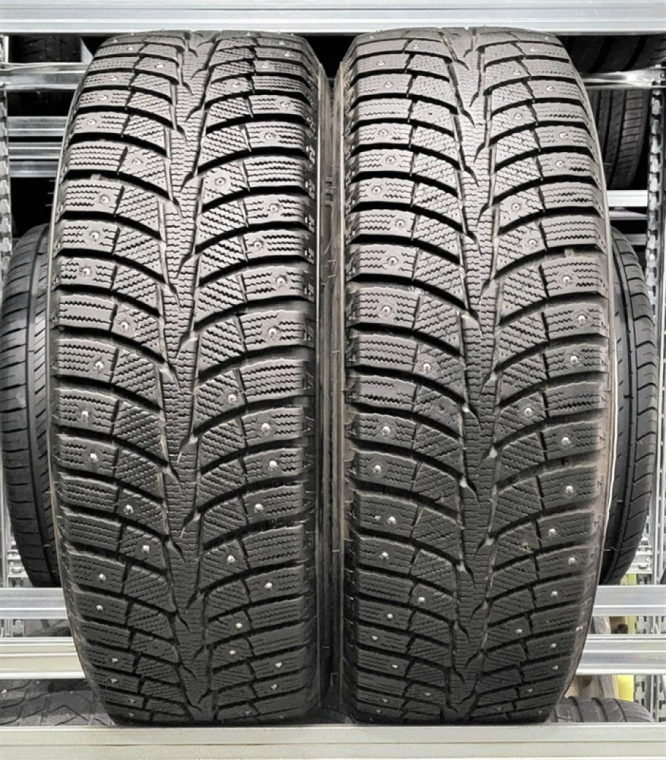 Laufenn I Fit Ice LW71 205/55R16 94 T Studded tires