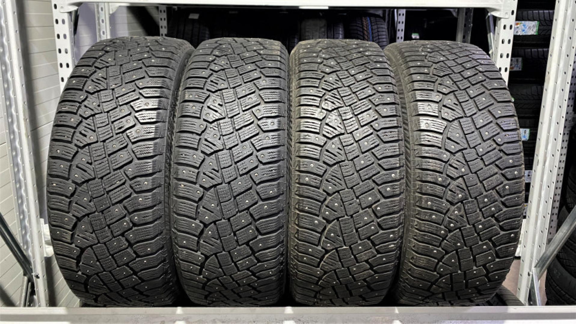 Continental Ice Contact 2 Suv 225/65R17 106 T Шипованные шины