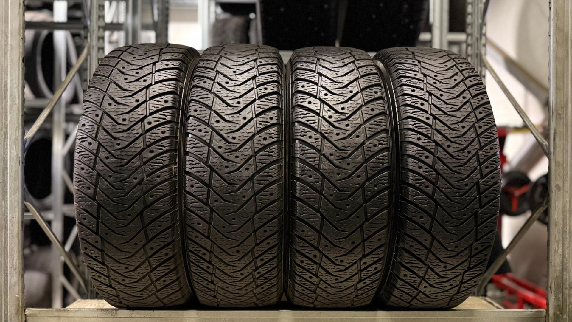 Yokohama Ice Guard Ig65 215/65R16 102 T Friction tires