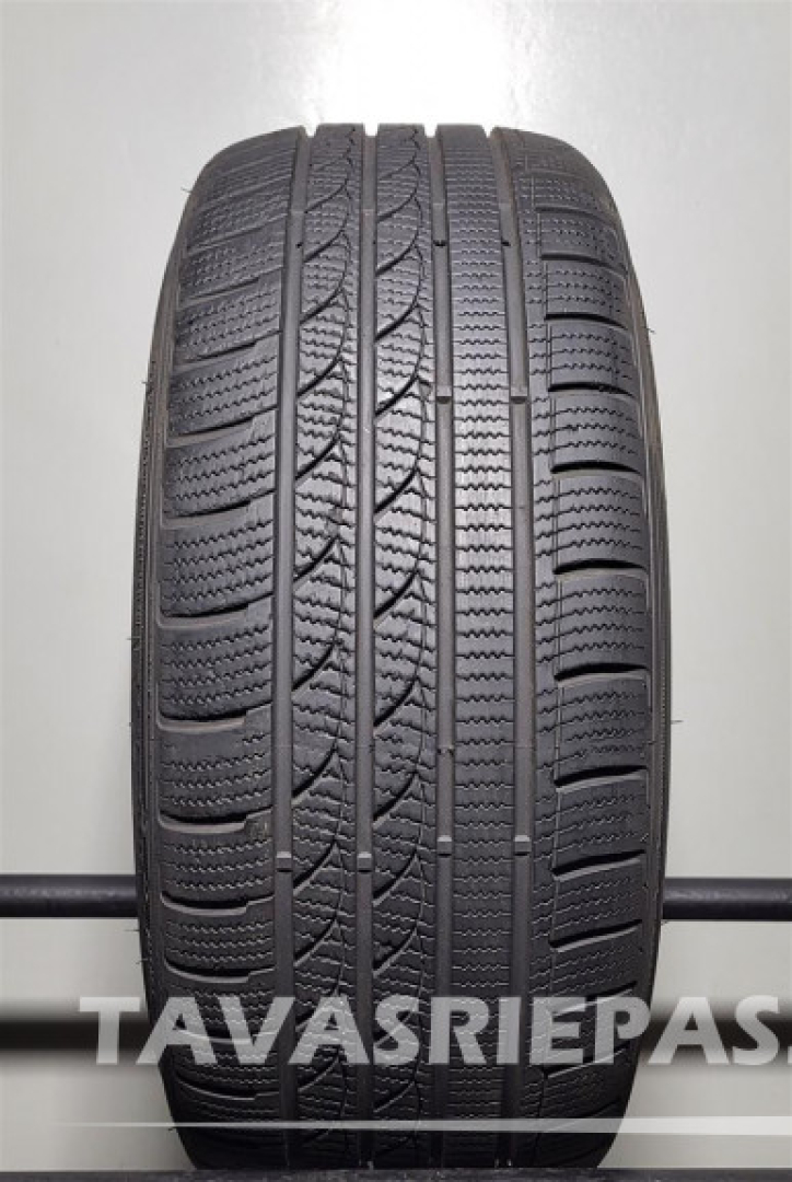 Tracmax Ice-Plus S210 225/60R17 99 H Friction tires