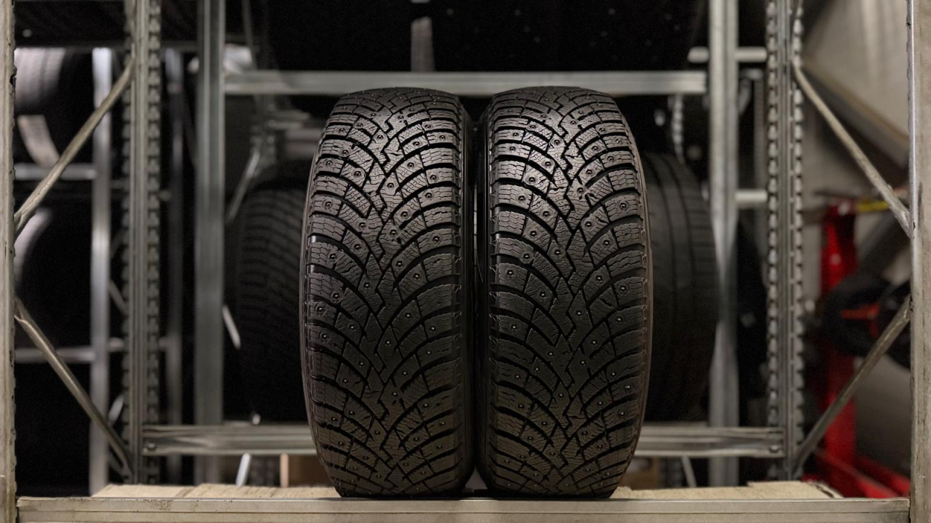 Pirelli Ice Zero 2 195/65R15 95 T Шипованные шины