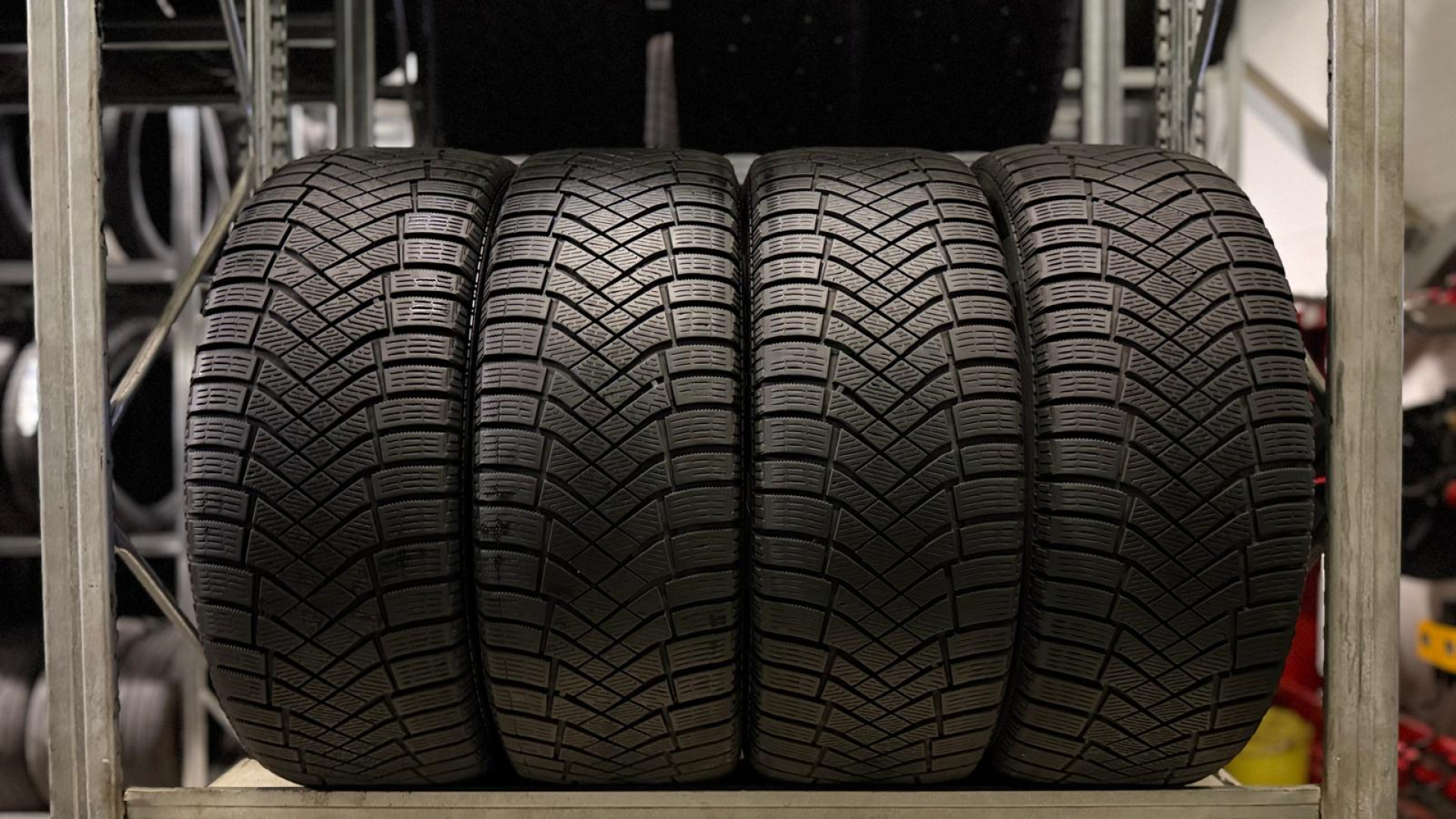 Pirelli Ice Zero FR 235/55R18 104 T Lamellrehvid