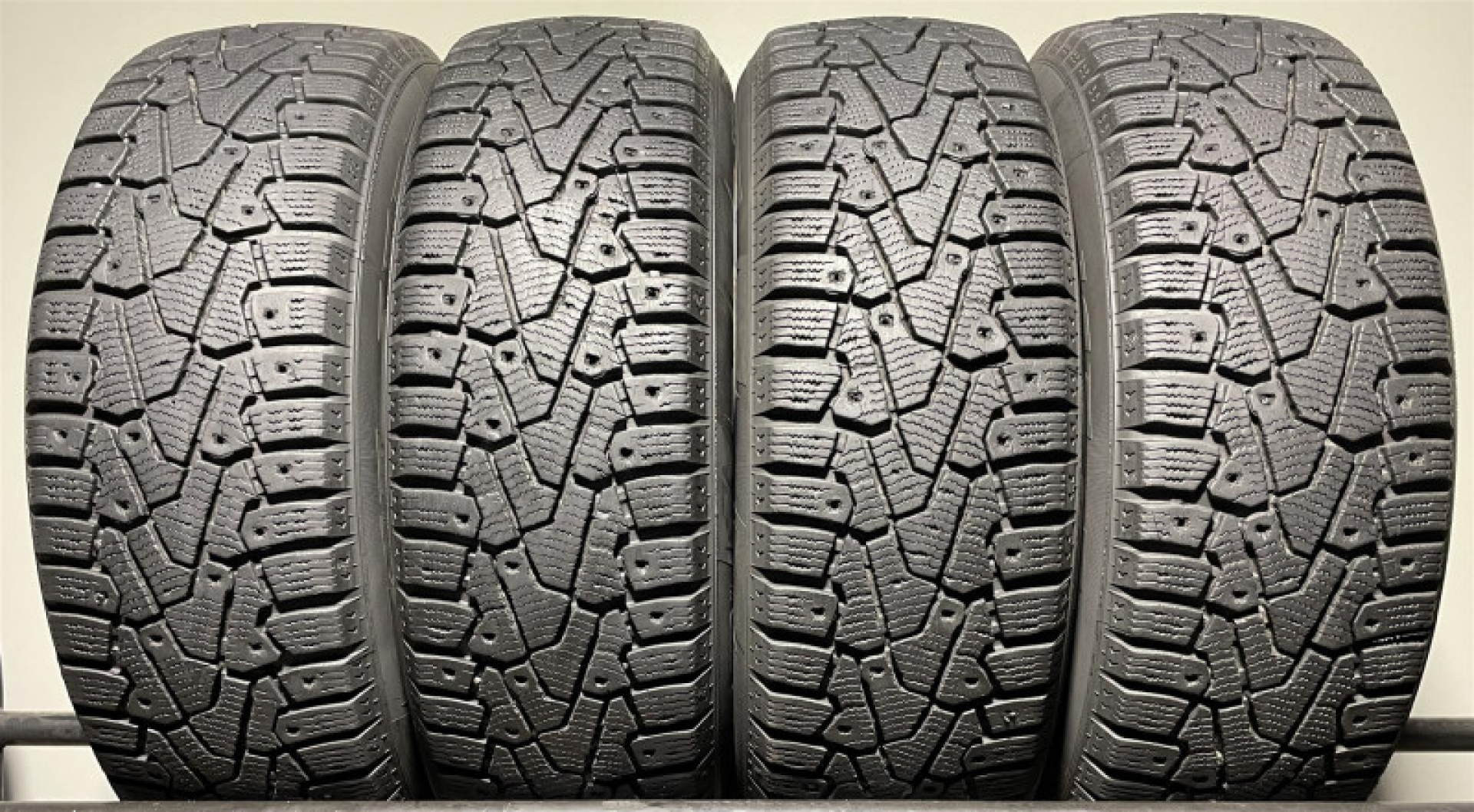 Pirelli Ice Zero 215/55R18 99 T