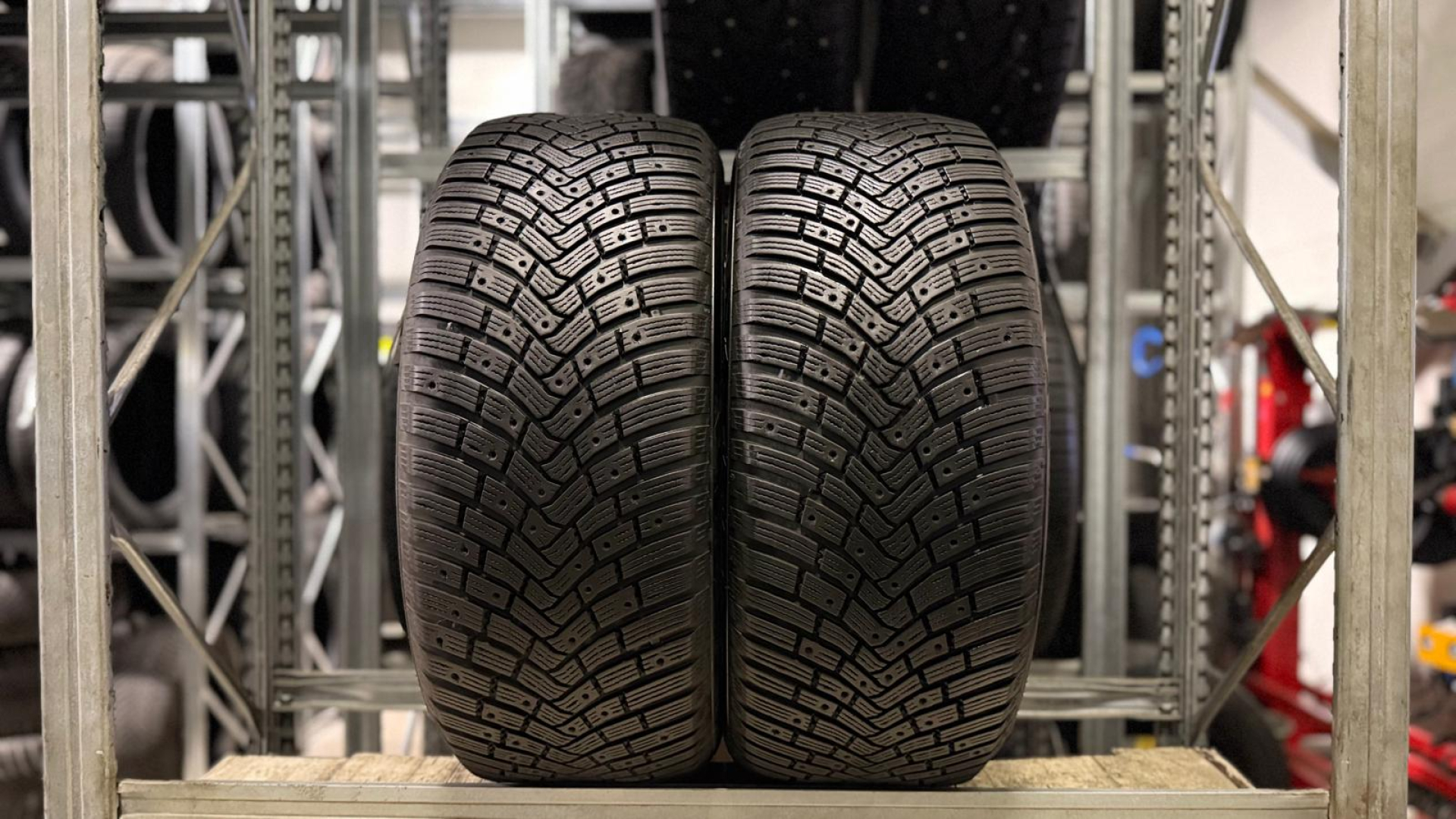 Continental IceContact 3 255/55R18 109 T Friction tires