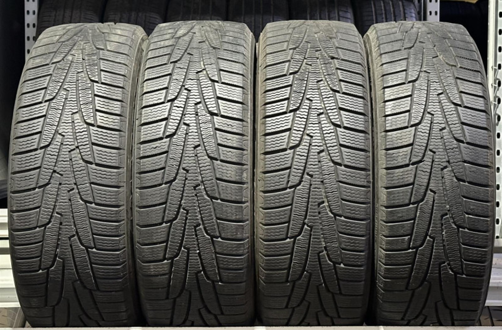 Kumho Izen KW31 225/65R17 106 R Ламельные шины