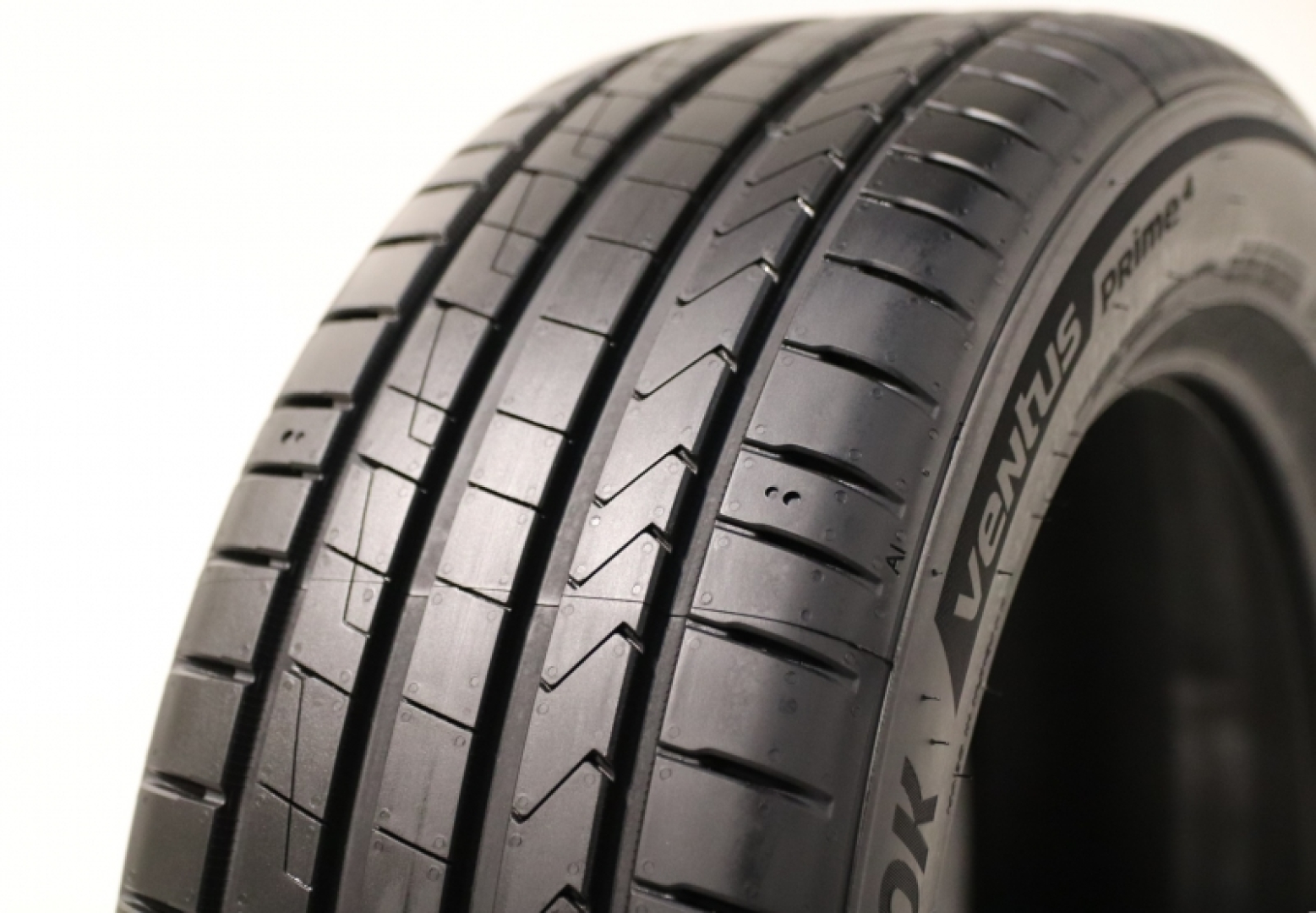 Hankook K135A R 215/65R17 99 H Suverehvid