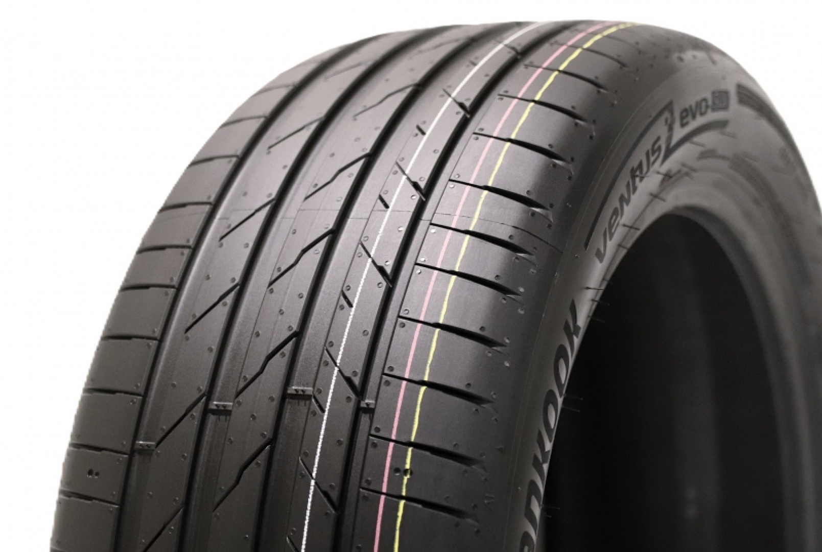Hankook K137A + 255/40R20 101 V Летние шины