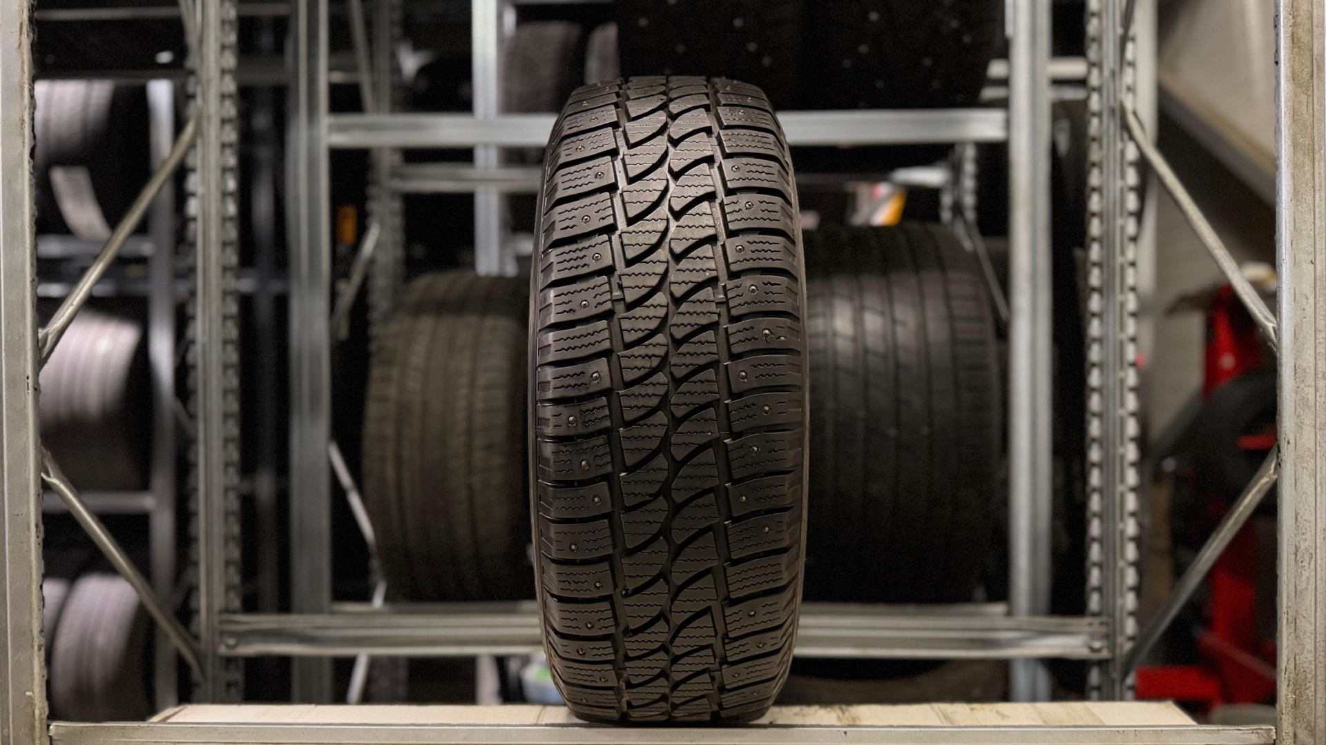 Kormoran Van Pro Winter 195/60R16C 99/97 T Шипованные шины