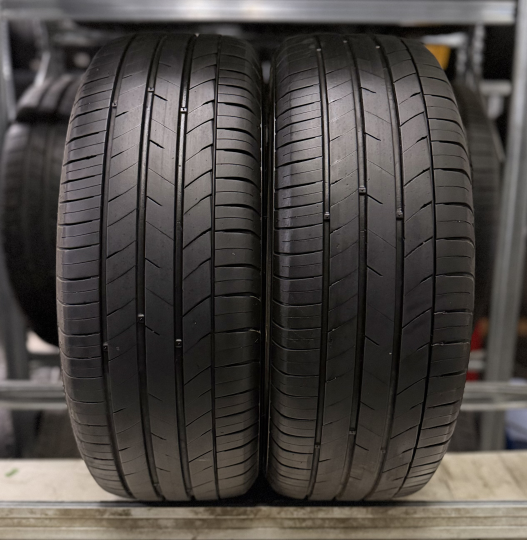 Kumho Ecsta Hs52 215/55R17 98W Summer