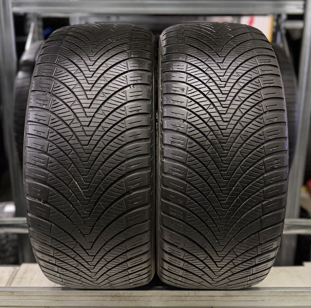 Kumho Solus 4S HA32 Suv 275/40R20 106 W Всесезонные шины