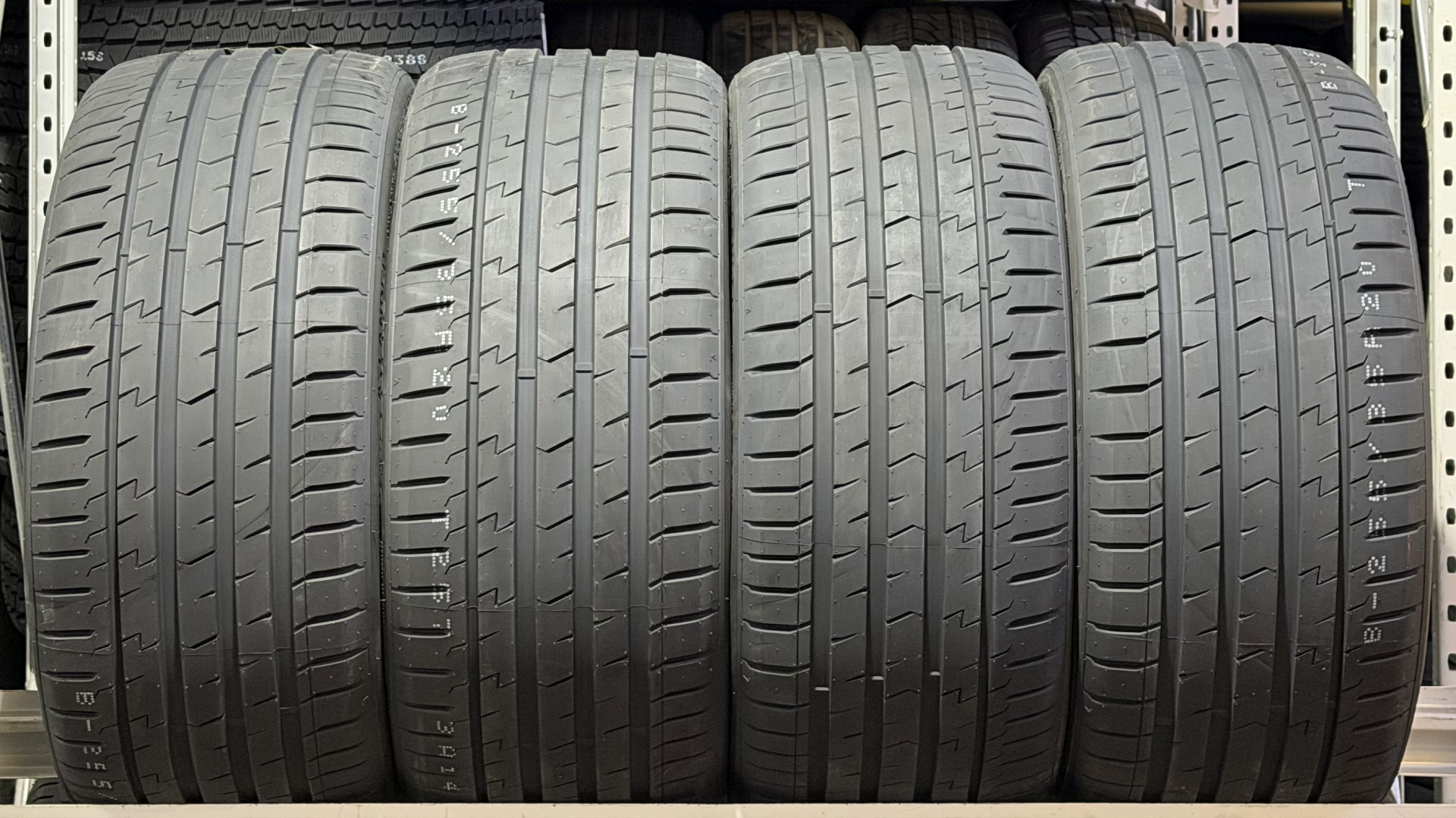 Atlander LANDER XSPORT ATL36 245/35R20 95 Y Suverehvid