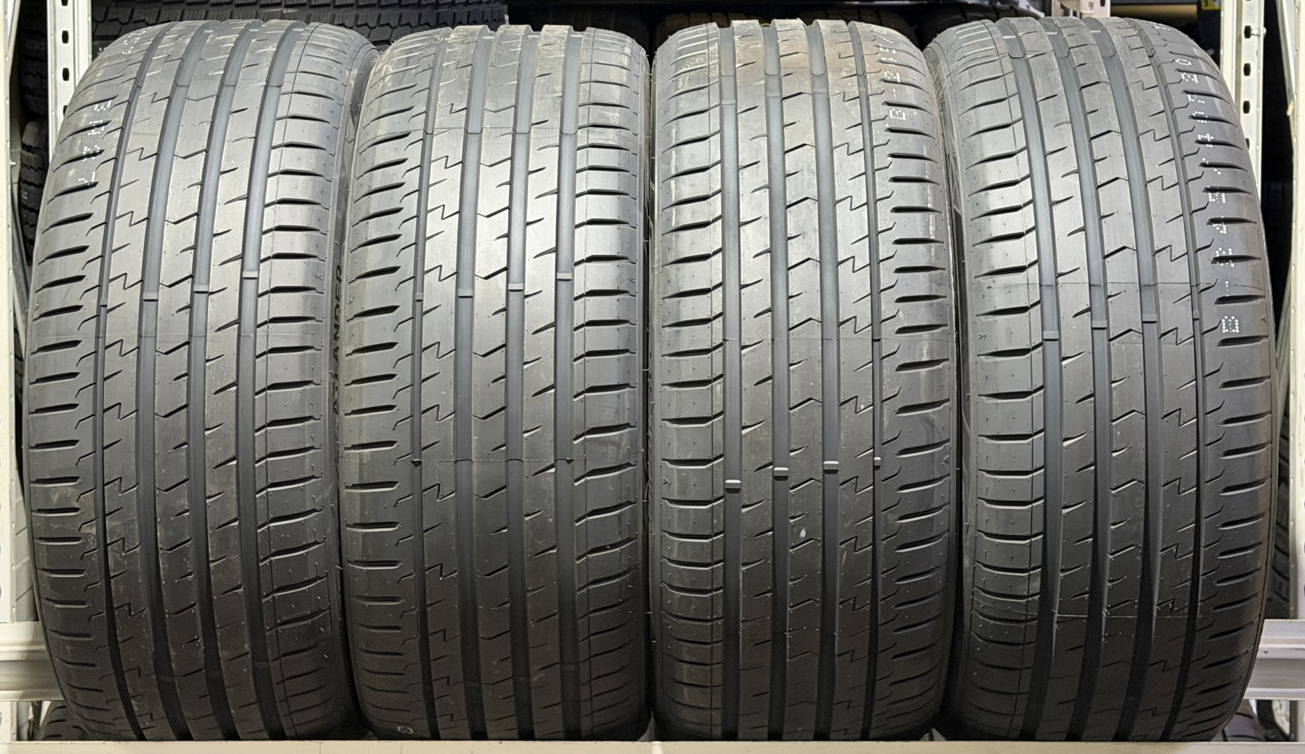 Atlander LANDER XSPORT ATL36 245/40R20 99 Y Summer tires