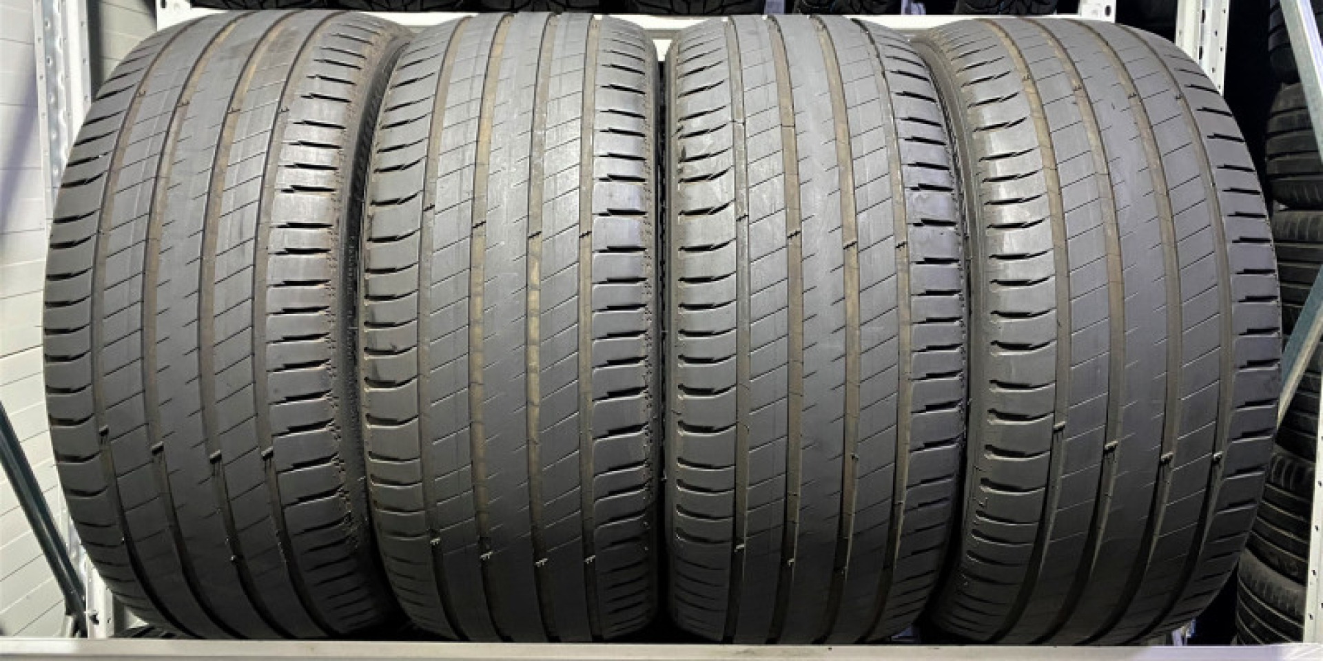 Michelin Latitude Sport 3 275/45R20 110 V acoustic VOL Suverehvid