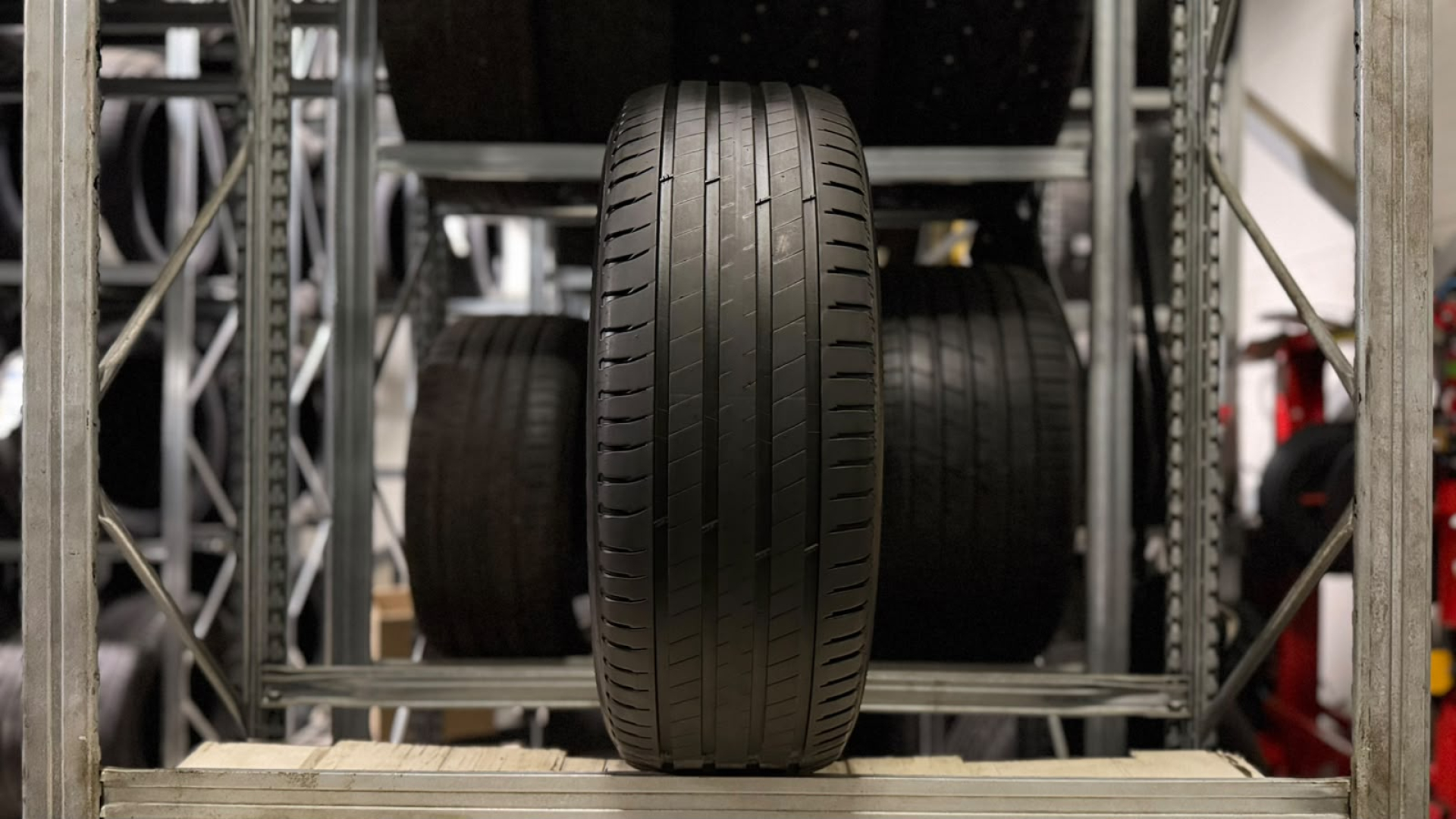 Michelin Latitude Sport 3 235/65R17 104 W AO