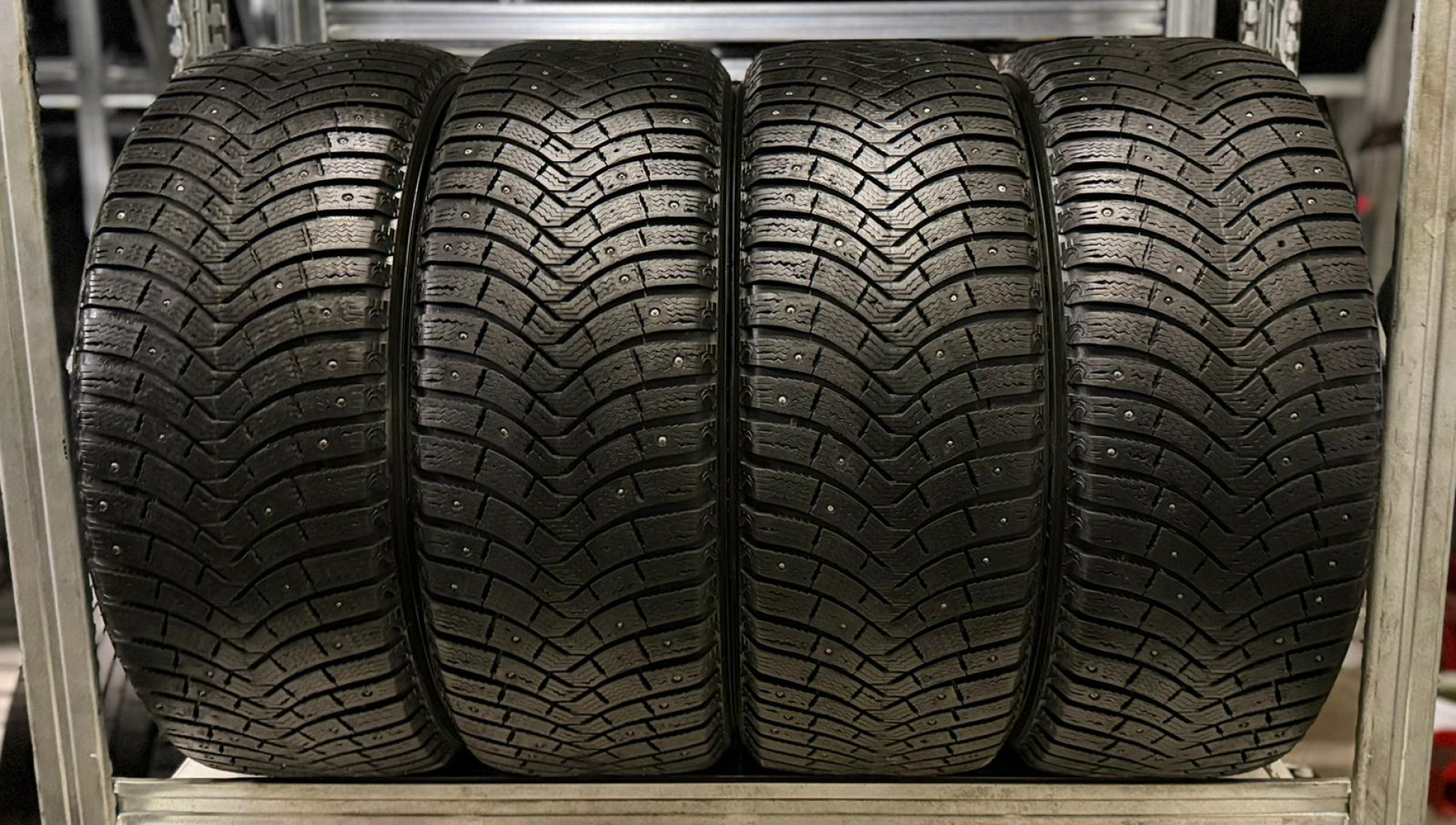 Michelin Latitude X-ice North + 235/55R19 105 T Naastrehvid