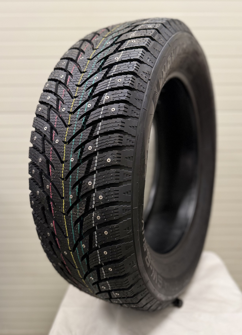 Nankang SW-8 215/55R17 98 T