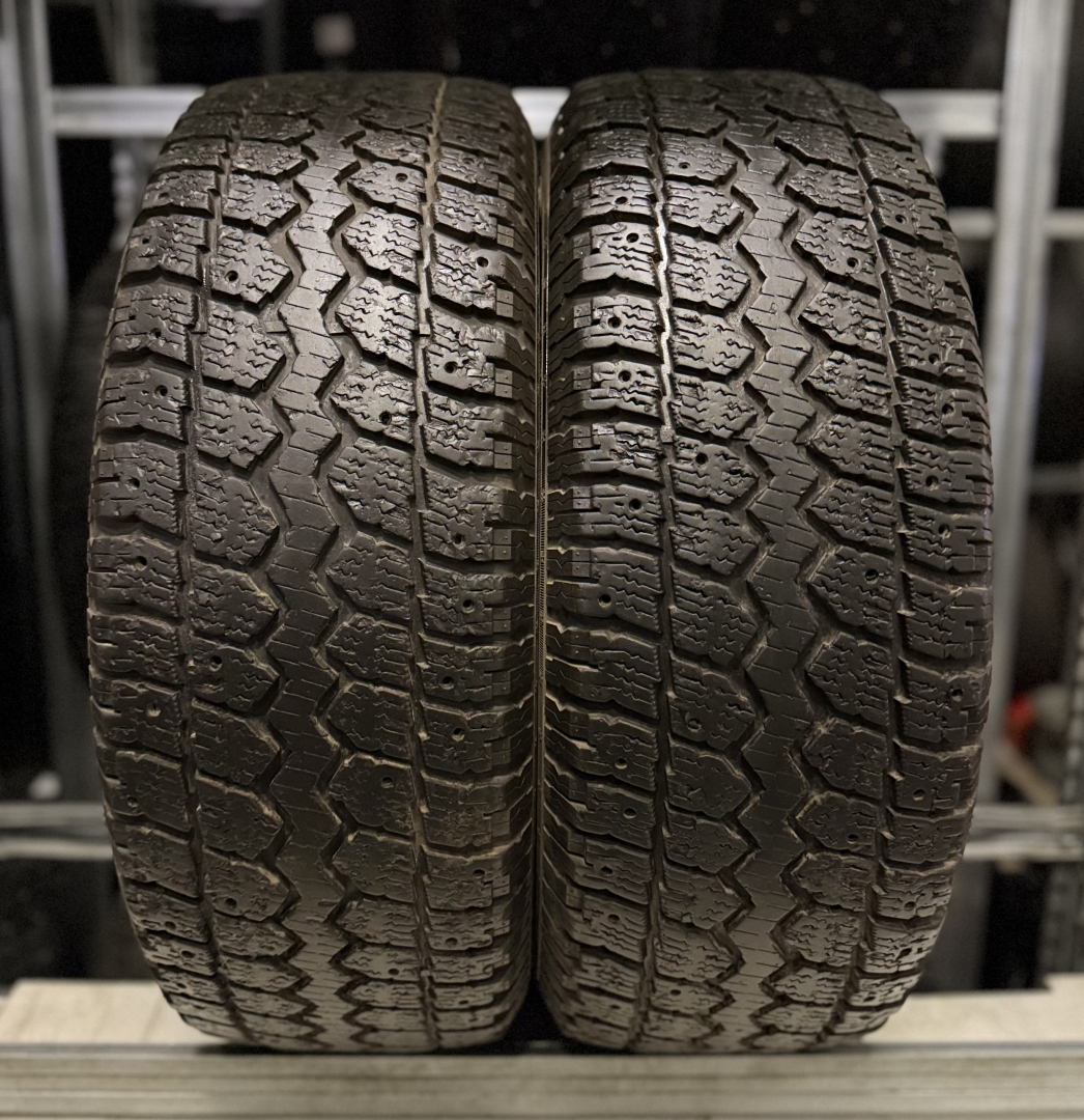 Mastercraft Courser MSR 255/70R16 111 S Friction tires