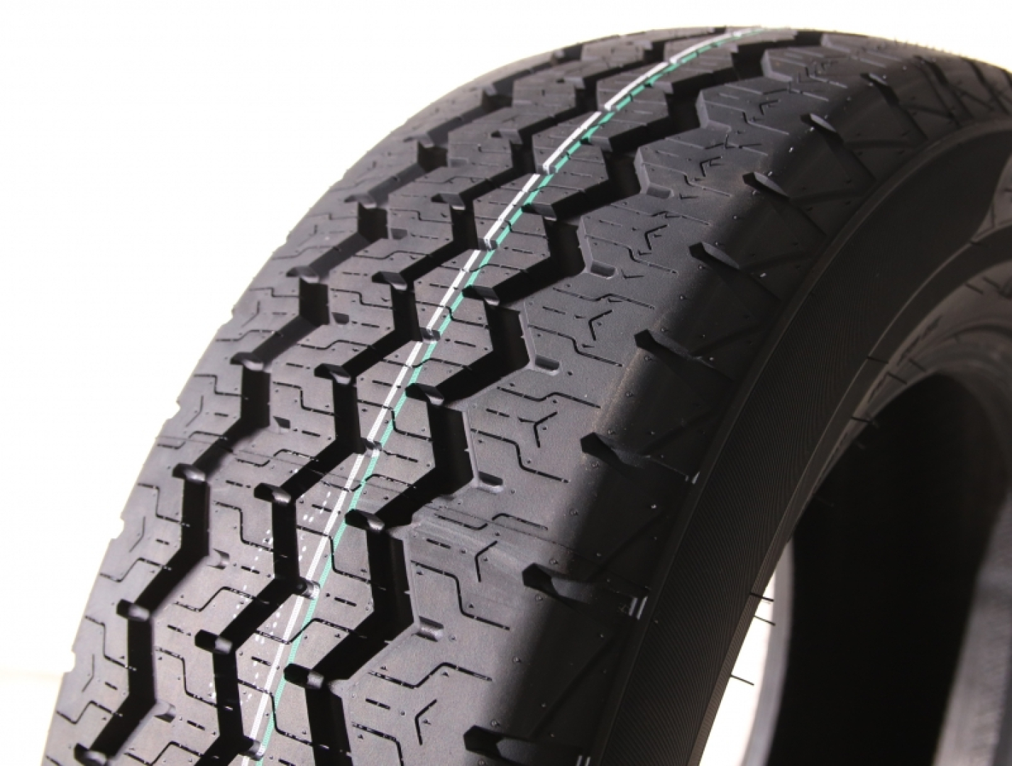 ILink Max9 215/65R15 104/102 R Summer tires