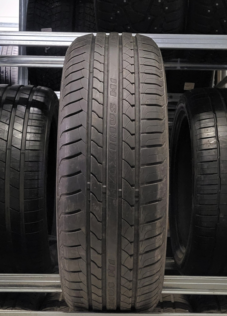 Maxtrek MAXIMUS M1 215/65R16 98 H