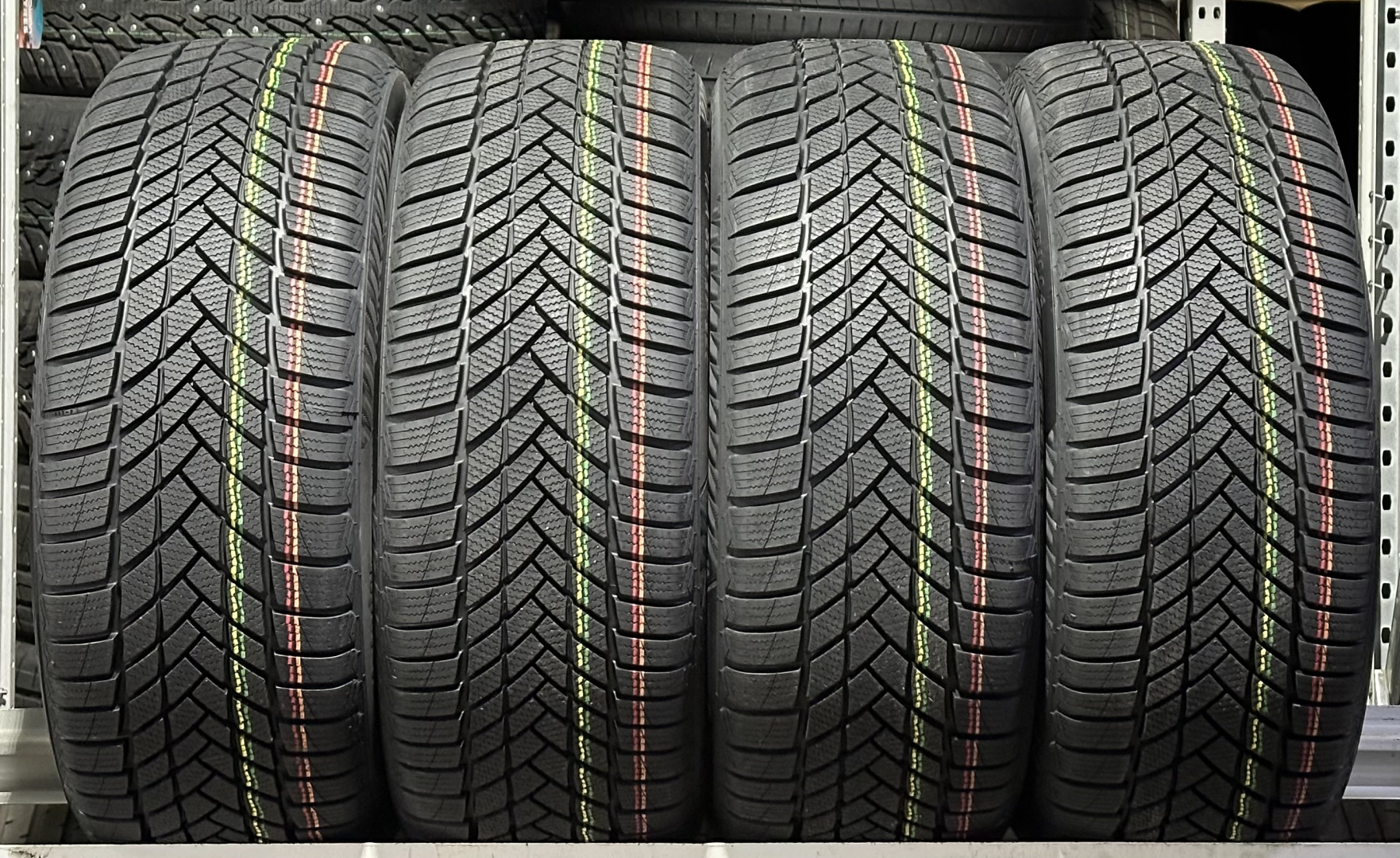 MATADOR MP93 Nordicca 235/45R19 99 V Lamellrehvid