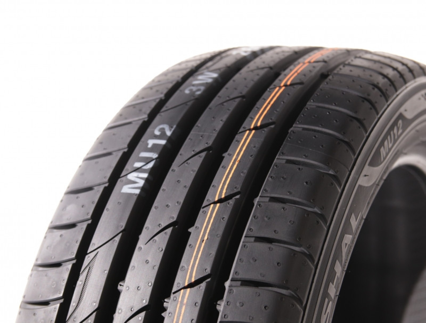Marshal MU12 215/45R17 91 W