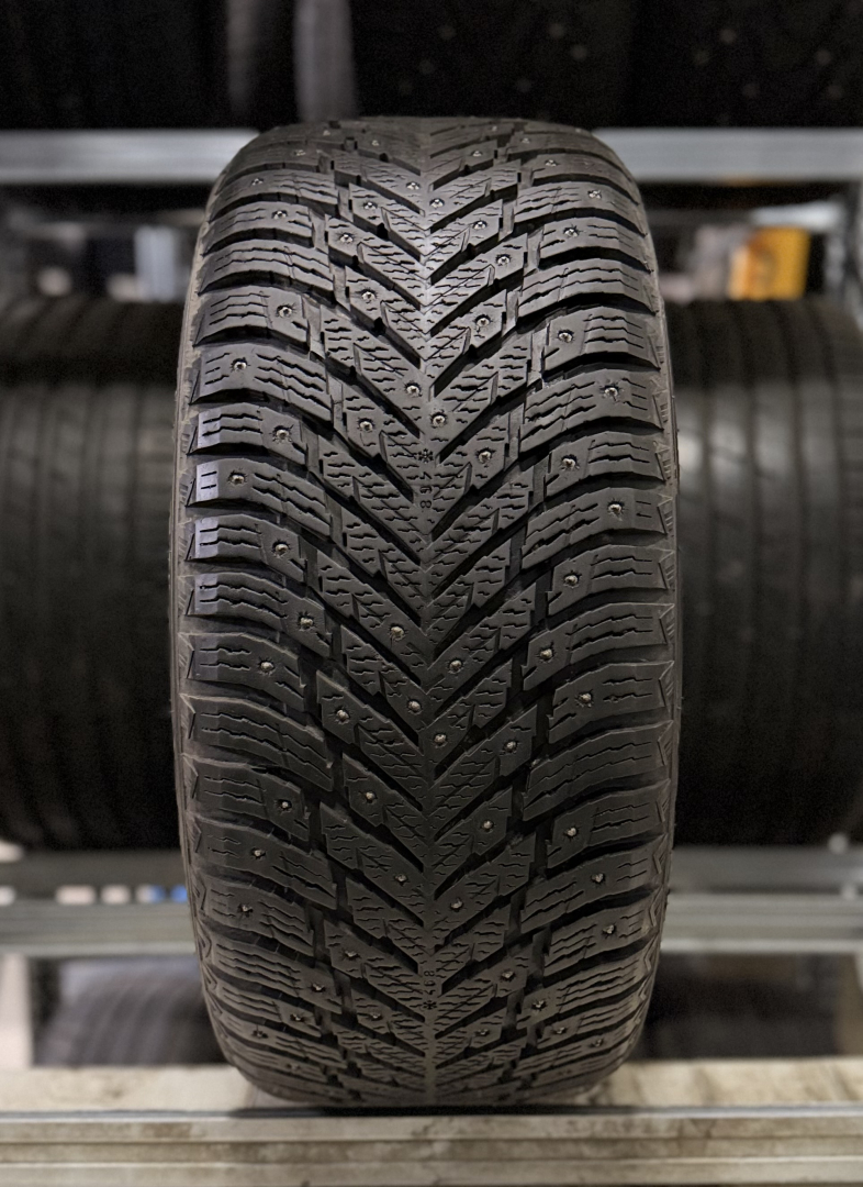 Nokian Hakkapeliitta 10 SUV 255/45R19 104 T