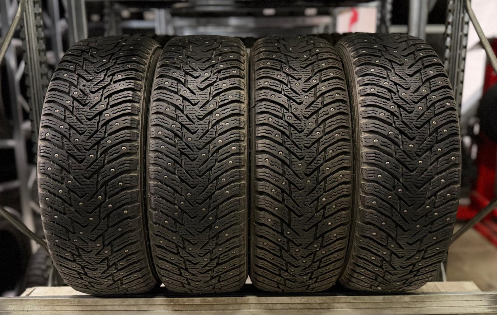Nokian Hakkapeliitta 8 205/55R16 94 T