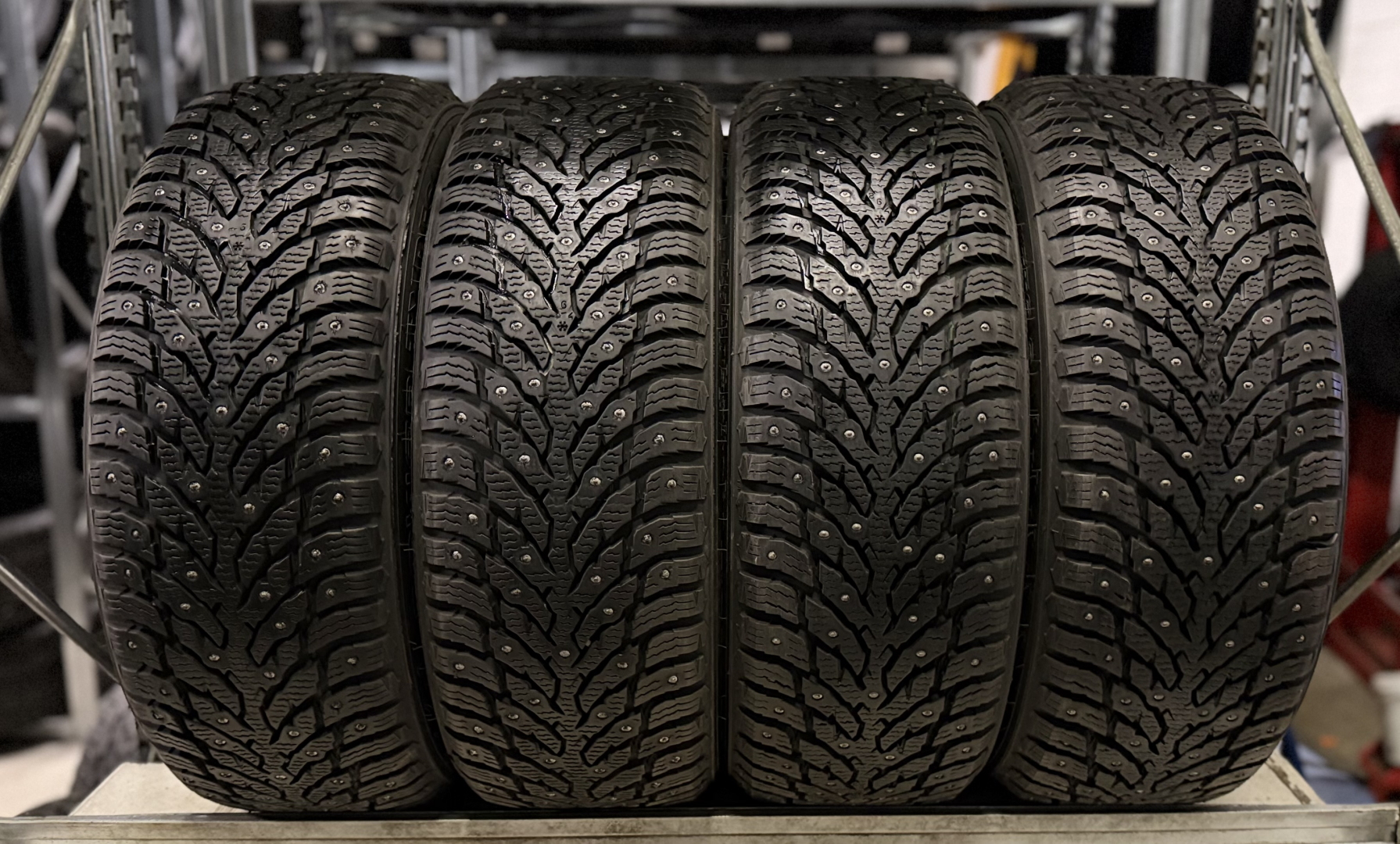 Nokian Hakkapeliitta 9 205/55R17 95 T
