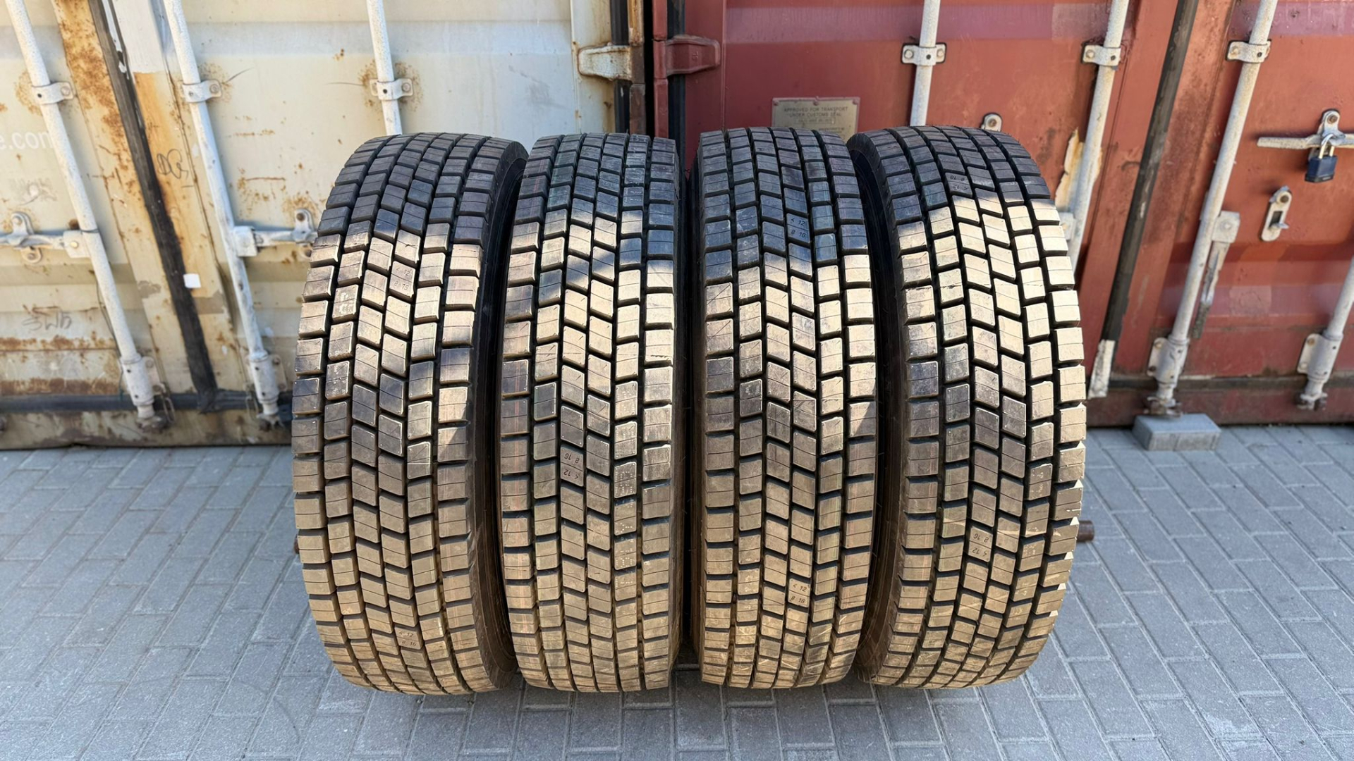Nokian NTR 45 295/80R22.5 152/148 M m+s All-season tires