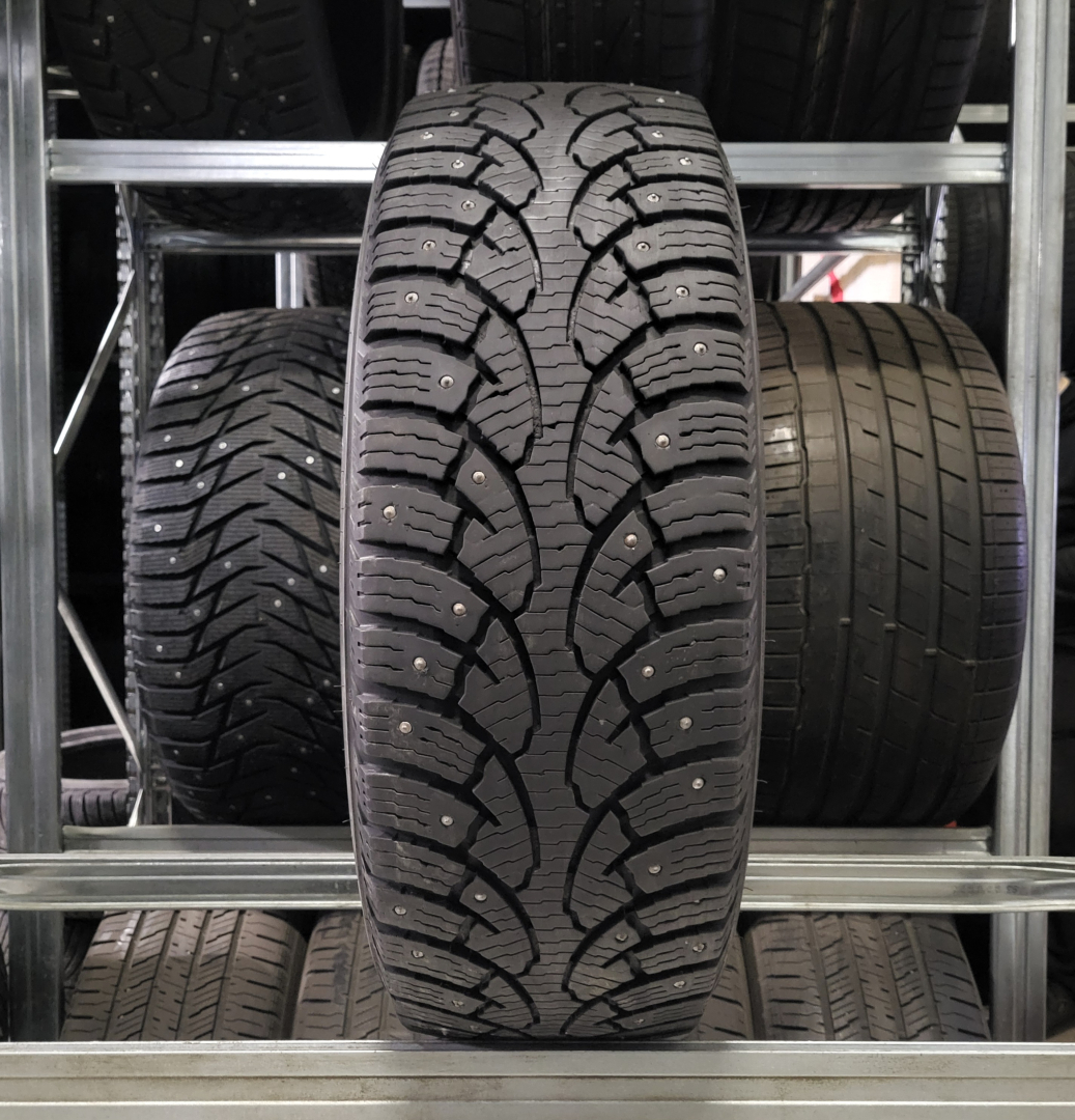 Bridgestone Noranza 001 van 215/65R16C 109/107 R