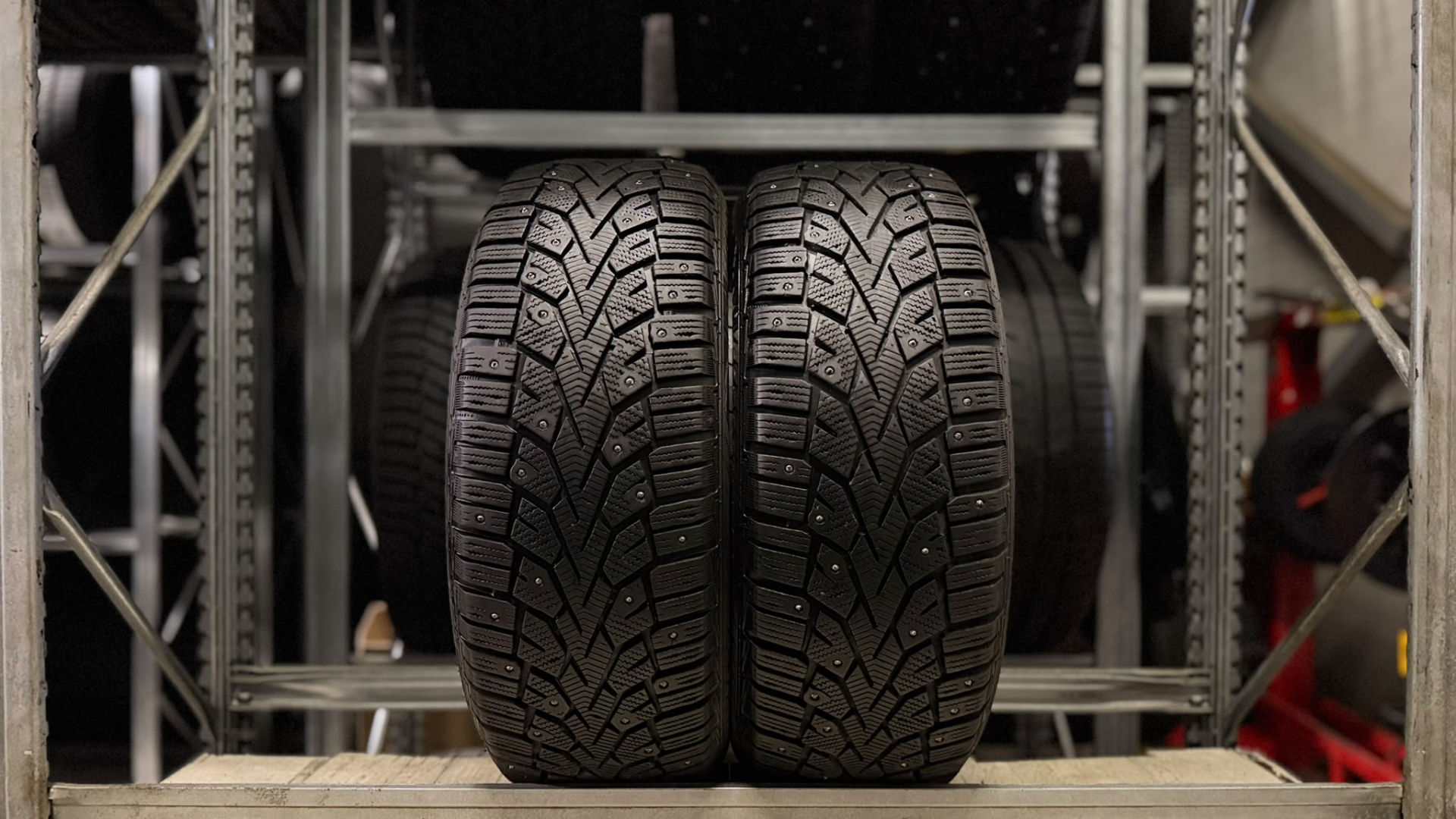 Gislaved Nord Frost 100 175/65R14 86 T Studded tires