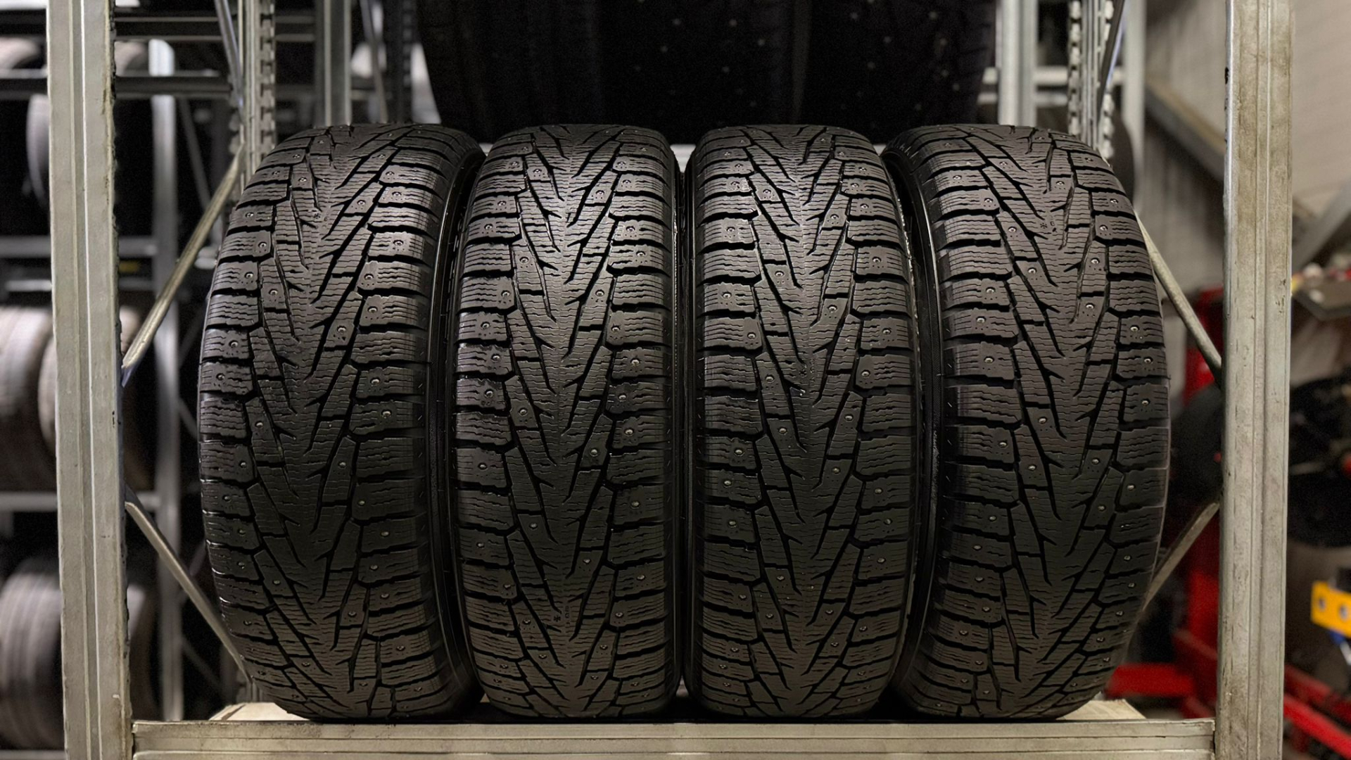 Nokian Nordman 7 Suv 225/65R17 106 T Шипованные шины