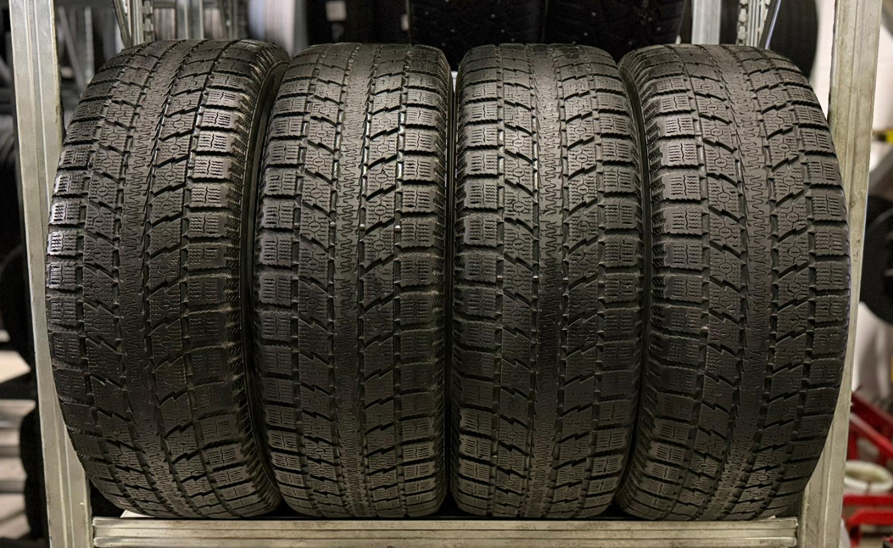 Toyo Observe Gsi5 Suv 275/60R20 114 Q Friction tires