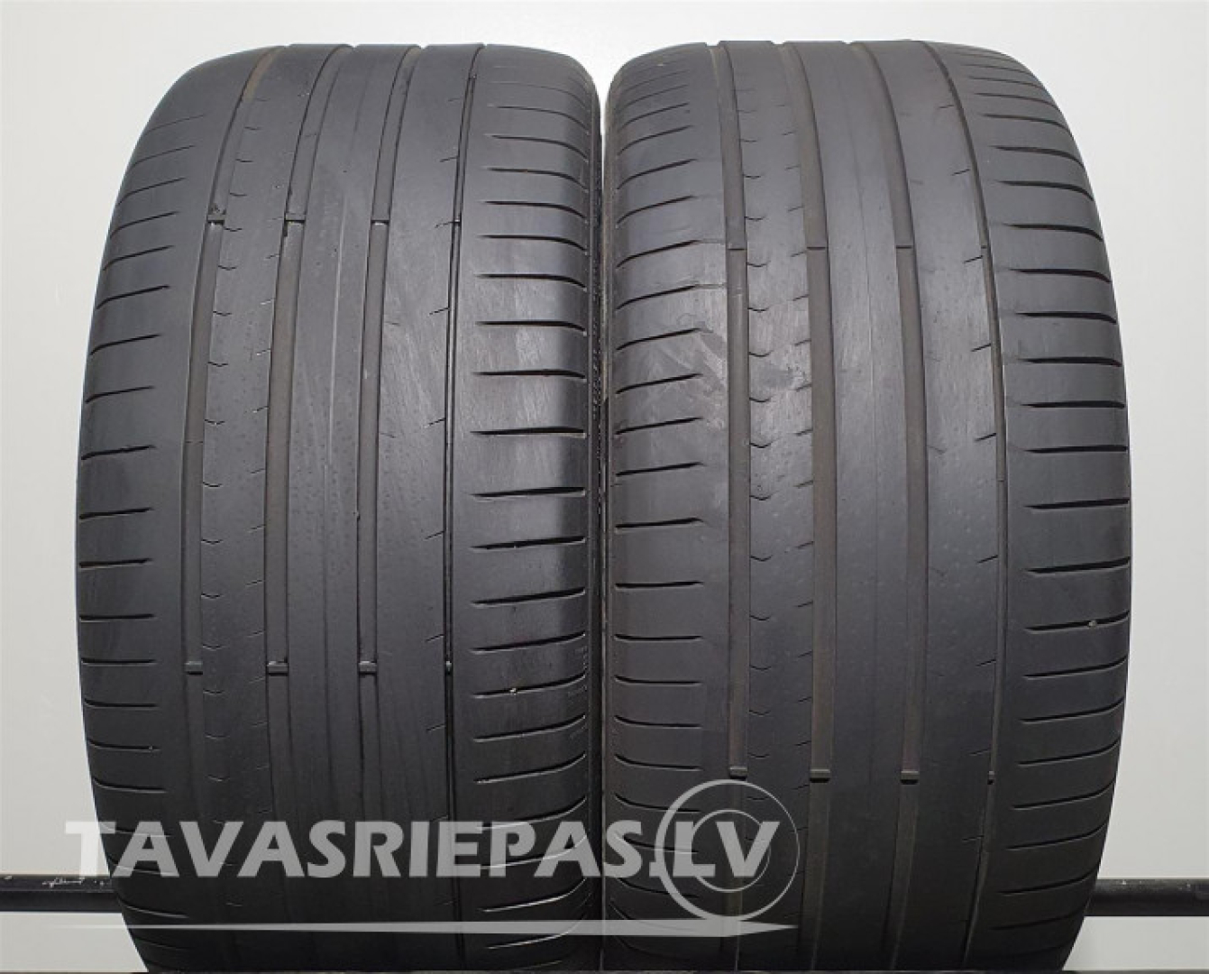 Pirelli P Zero 275/35R20 102 Y